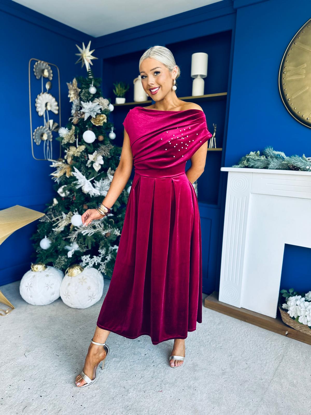 Harriet Pearl Detailed Velvet Midi Dress Wine