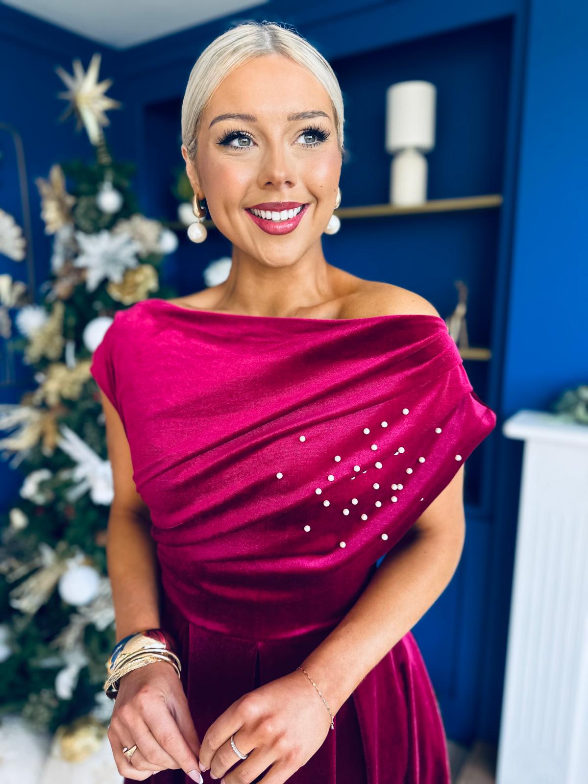 Harriet Pearl Detailed Velvet Midi Dress Wine