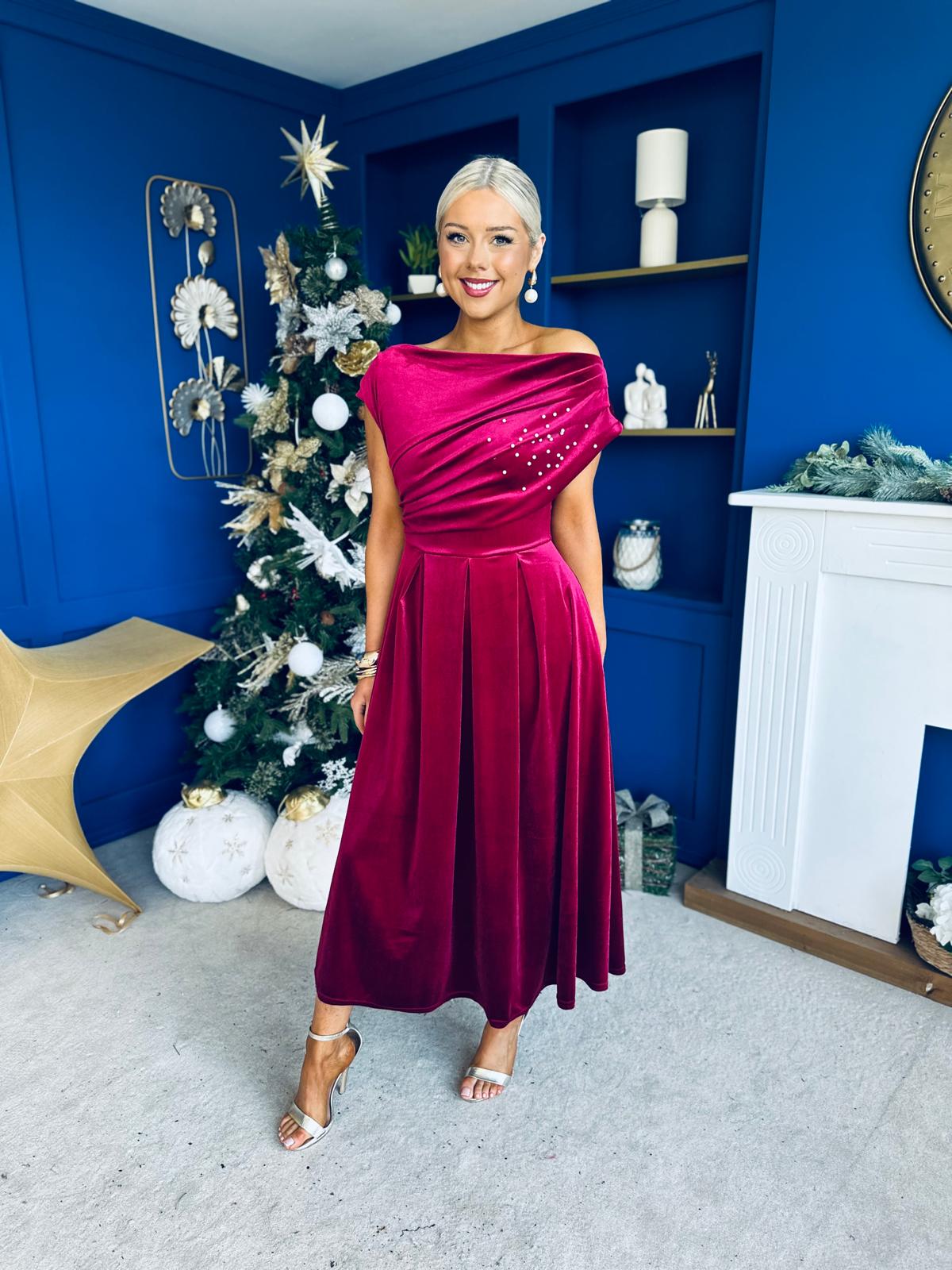 Harriet Pearl Detailed Velvet Midi Dress Wine