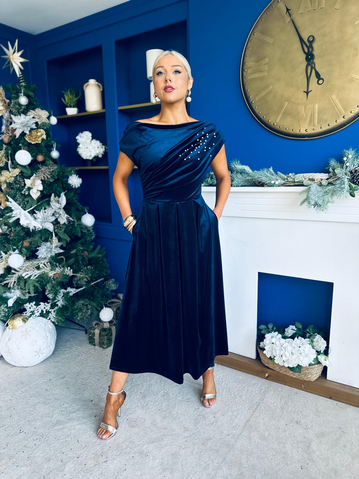 Harriet Pearl Detailed Velvet Midi Dress Navy
