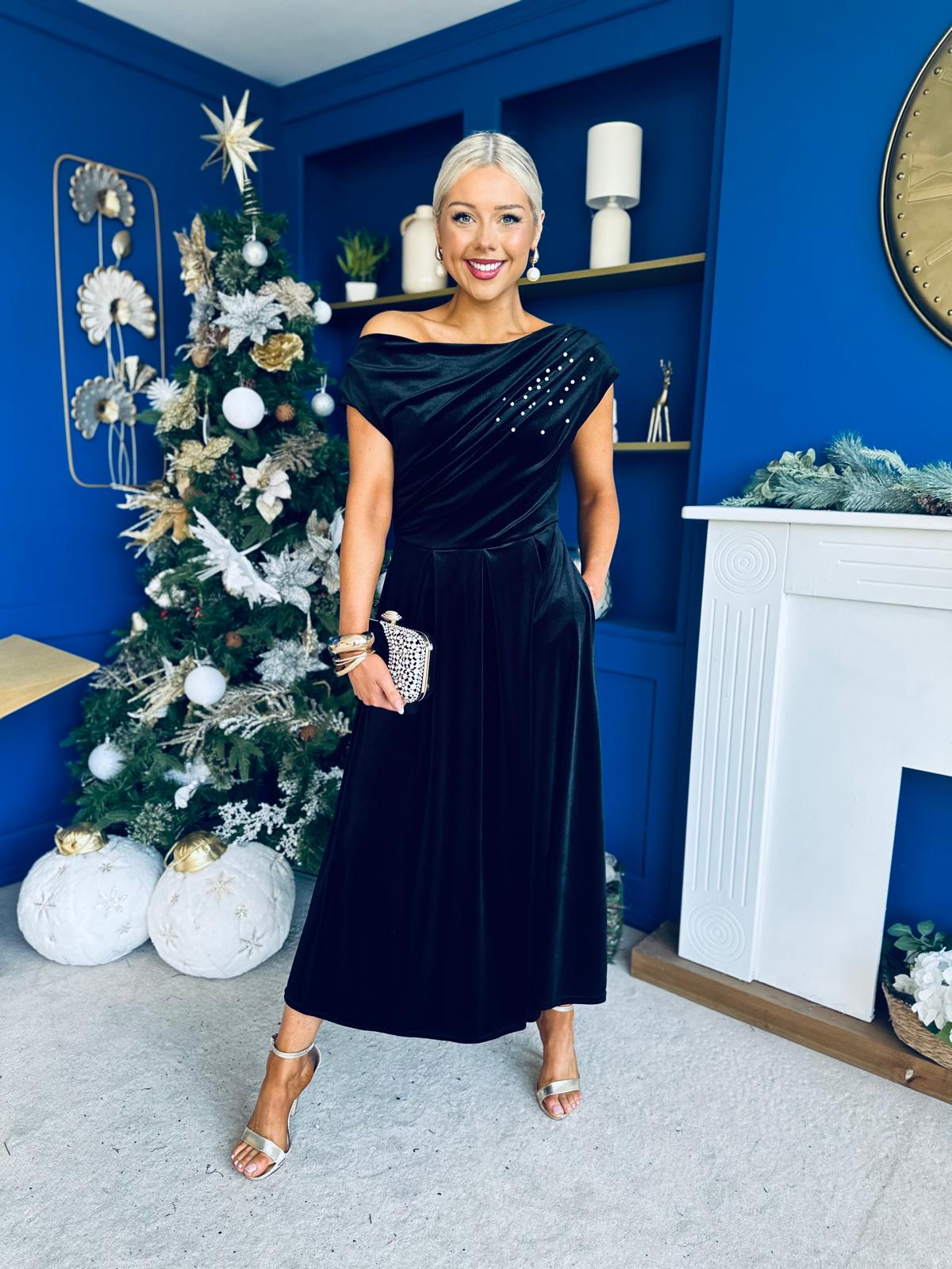 Harriet Pearl Detailed Velvet Midi Dress Black