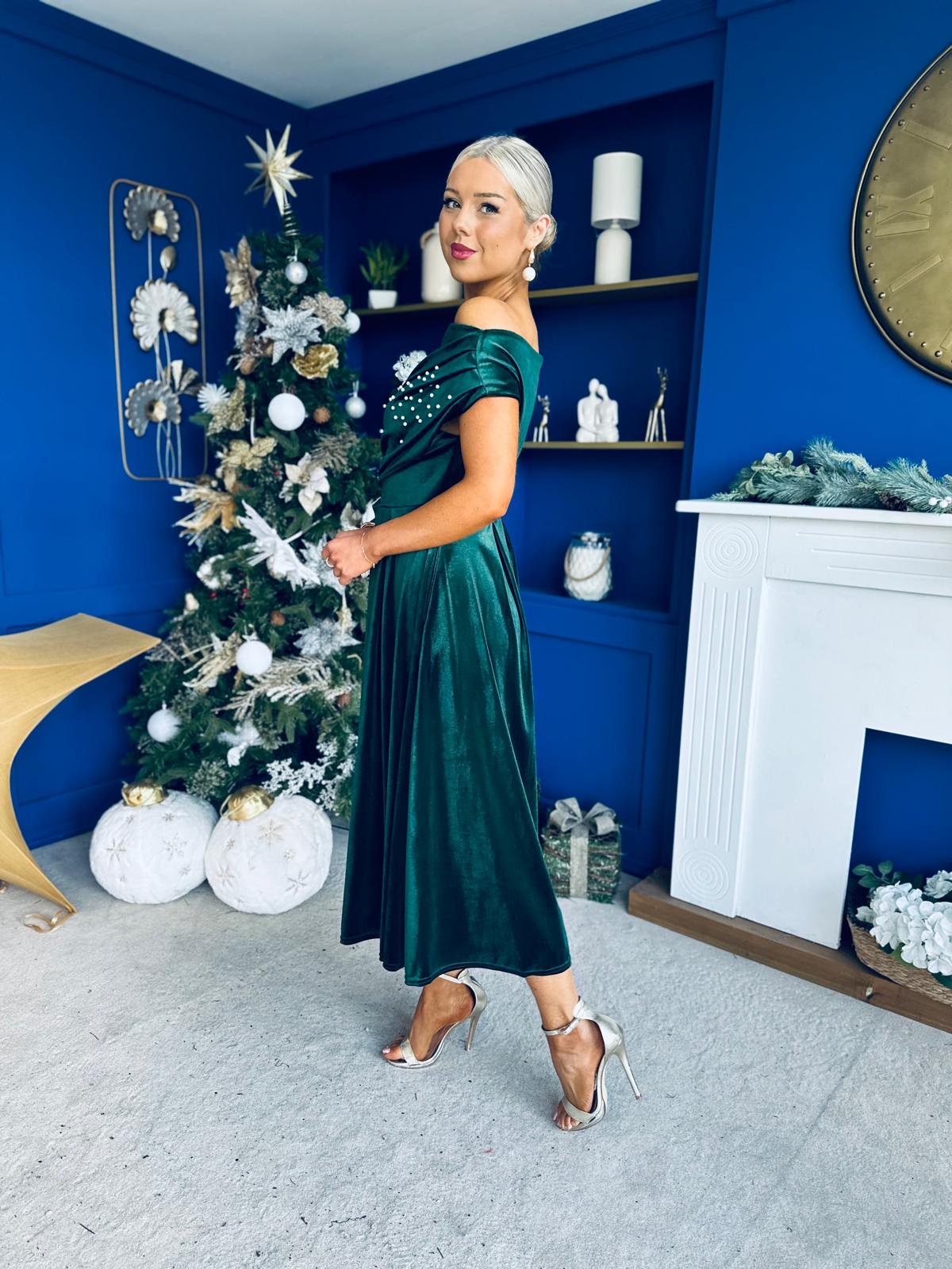 Harriet Pearl Detailed Velvet Midi Dress Forest