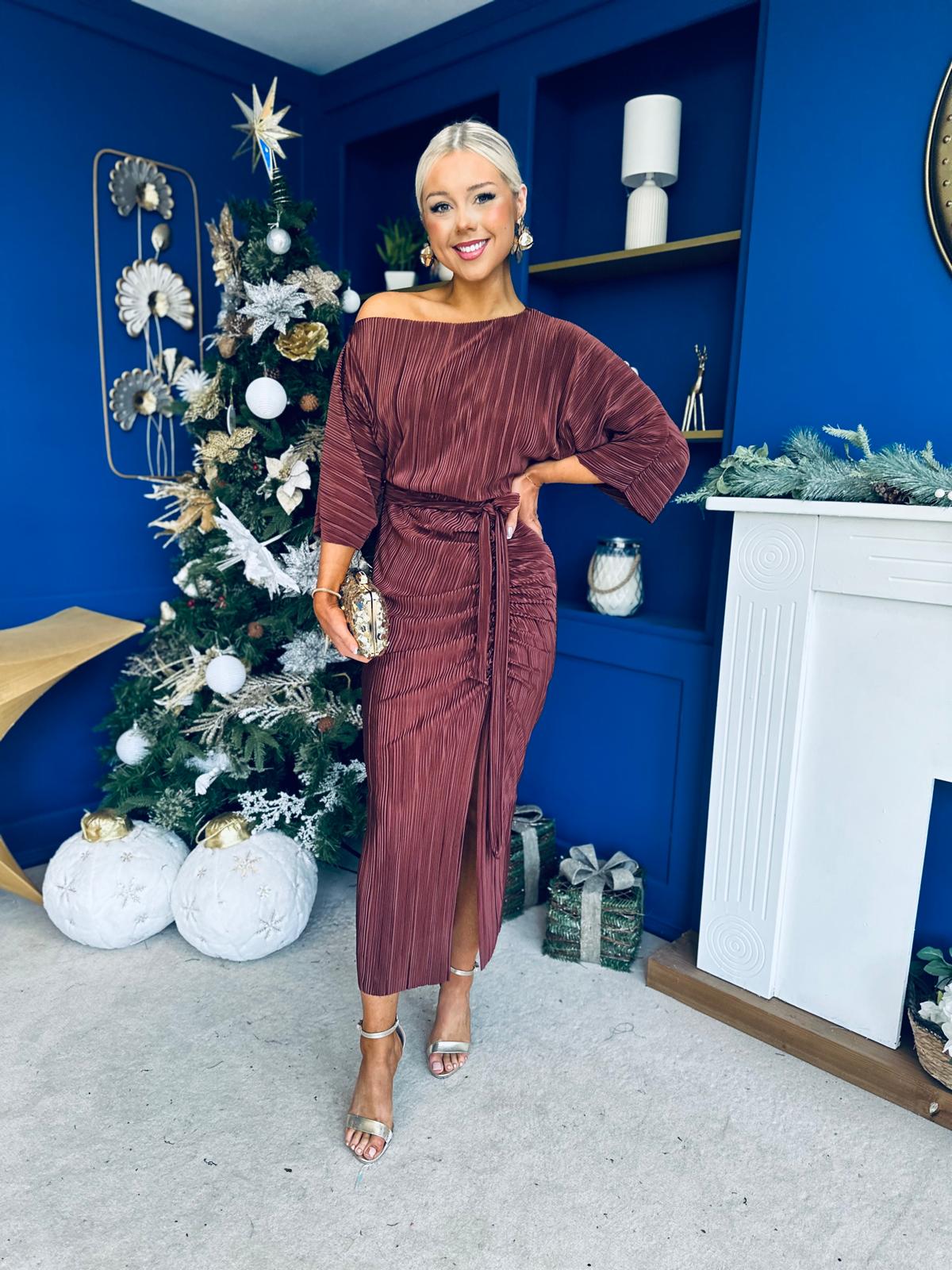 Vendy Off The Shoulder Ruched Detail Midi Dress Coco