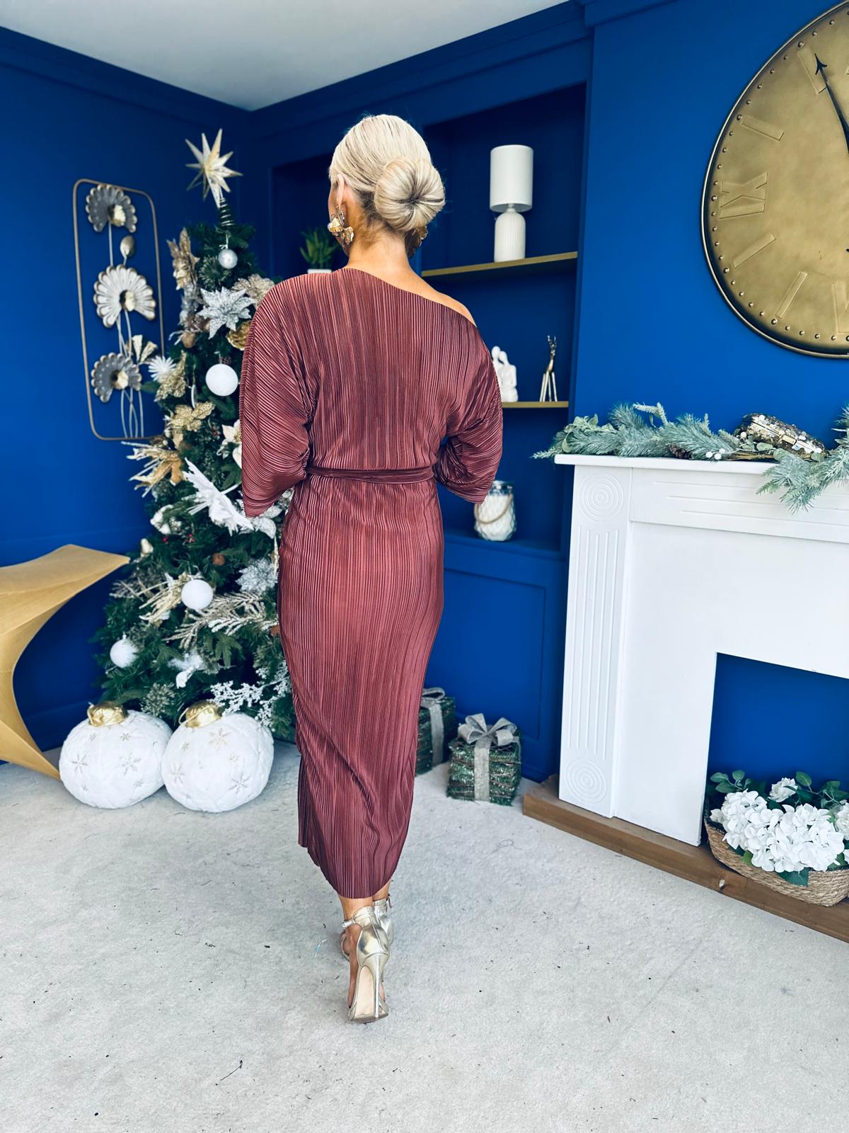 Vendy Off The Shoulder Ruched Detail Midi Dress Coco