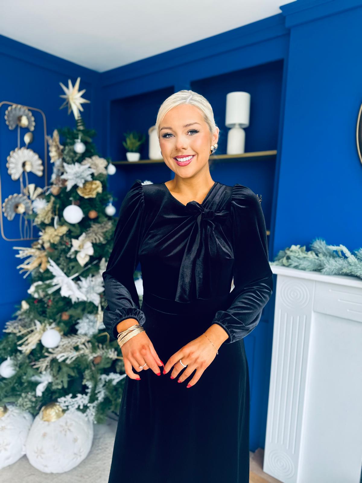 Lauren Detaild Velvet Occasion Dress Black