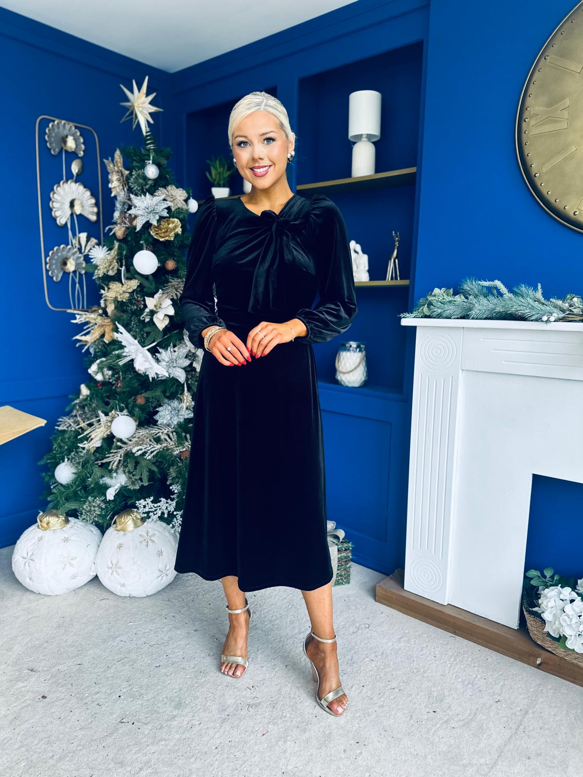 Lauren Detaild Velvet Occasion Dress Black