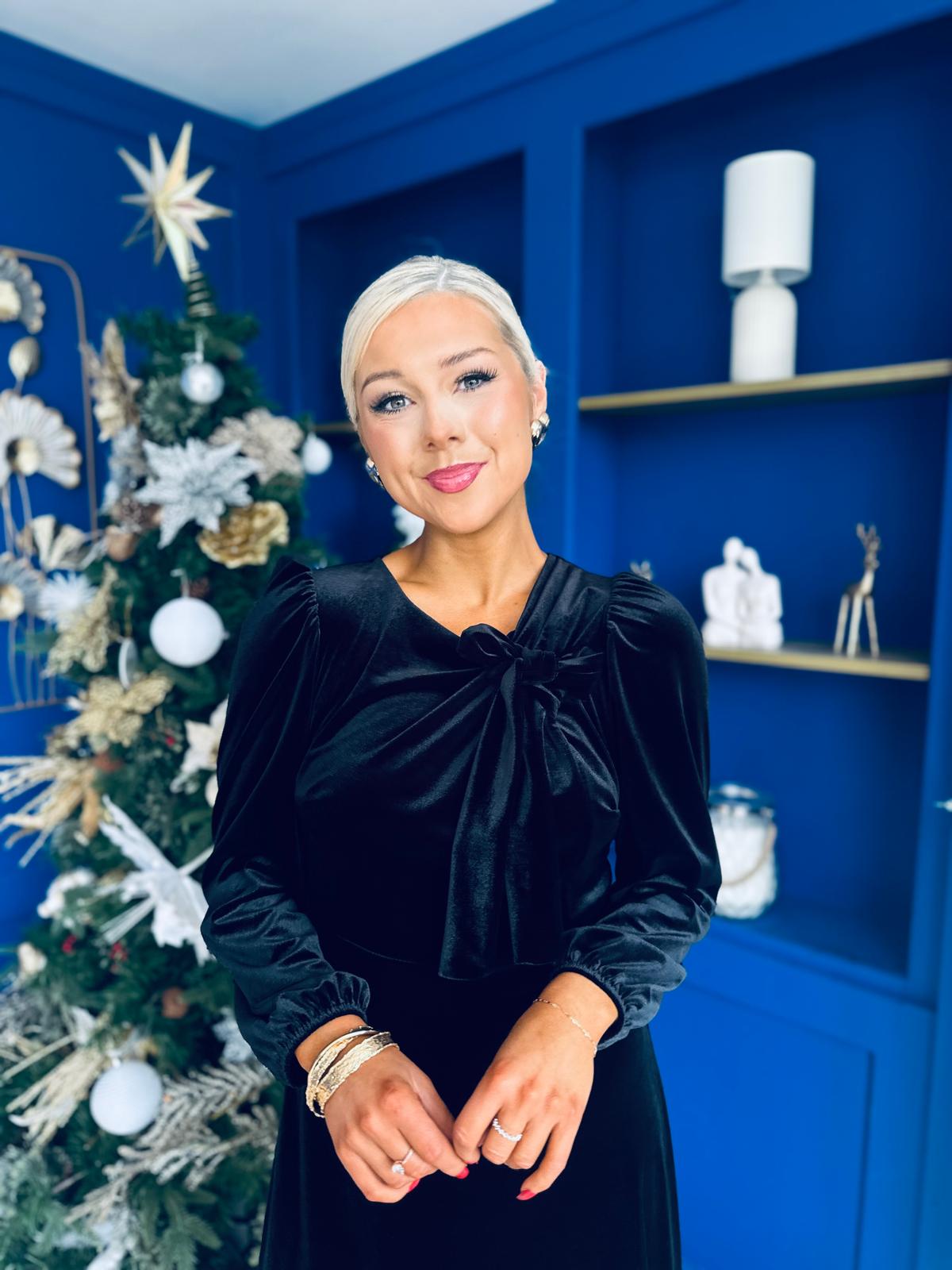 Lauren Detaild Velvet Occasion Dress Black