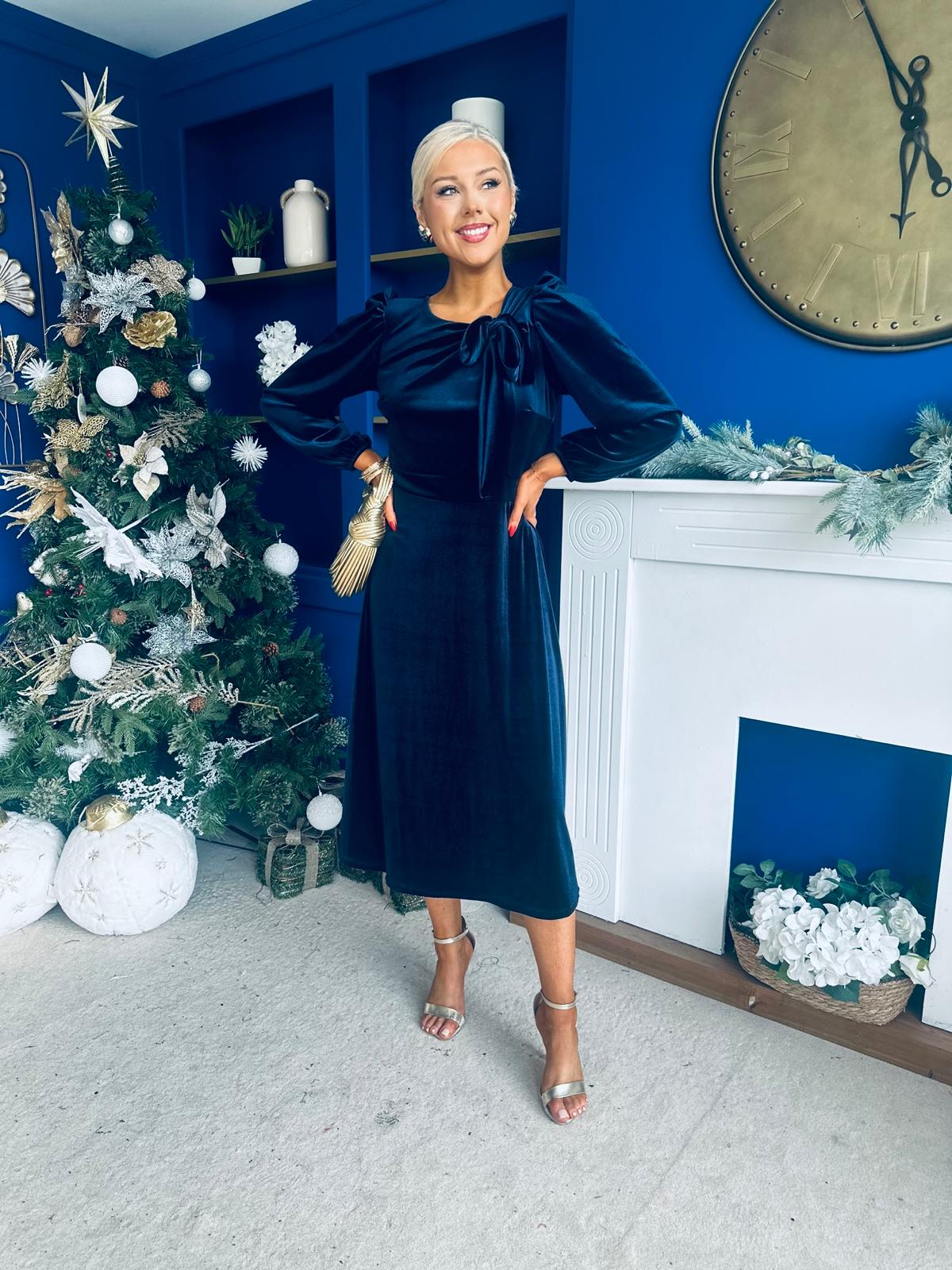 Lauren Detaild Velvet Occasion Dress Navy