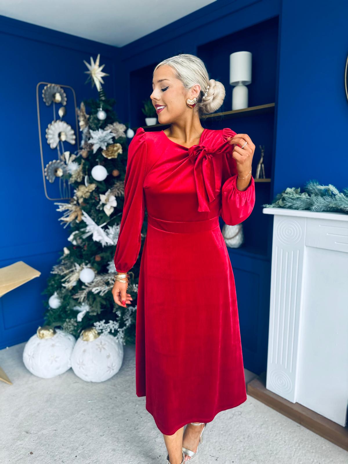 Lauren Detaild Velvet Occasion Dress Red