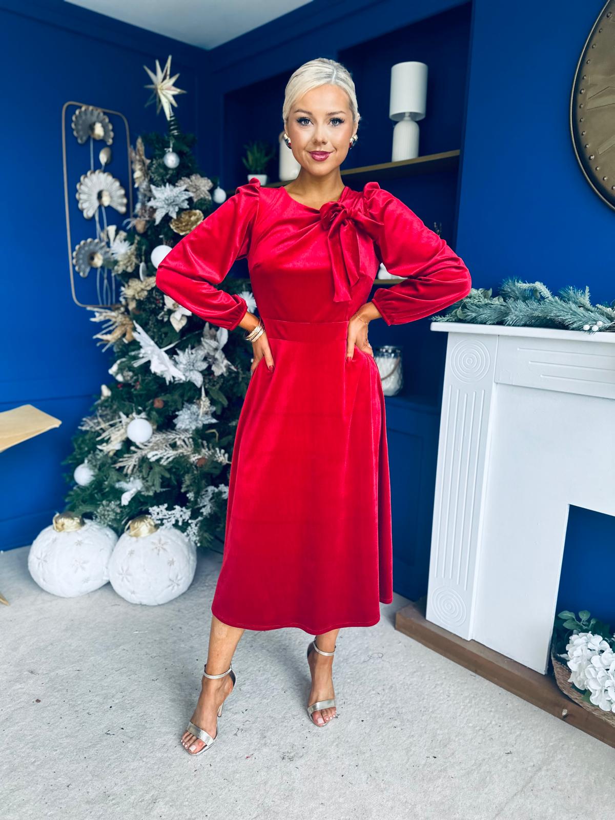 Lauren Detaild Velvet Occasion Dress Red