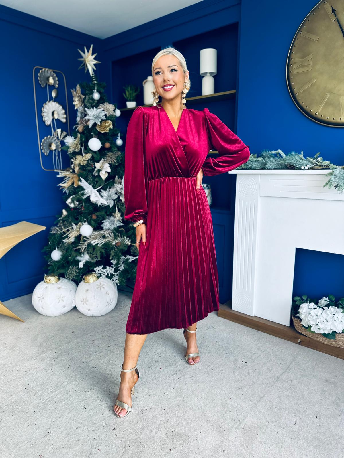 Avril Pleated Velvet Midi Dress Wine