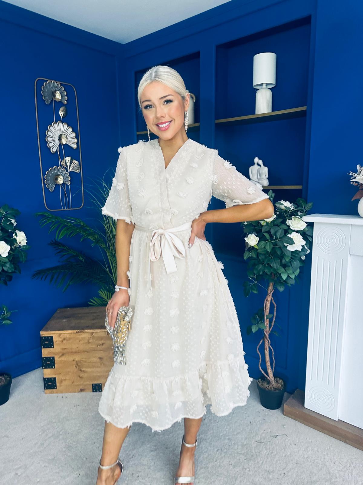 Fiadh Detailed Occasion Midi Dress Beige / Ecru