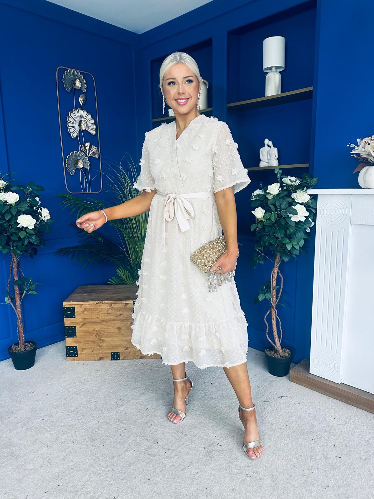 Fiadh Detailed Occasion Midi Dress Beige / Ecru