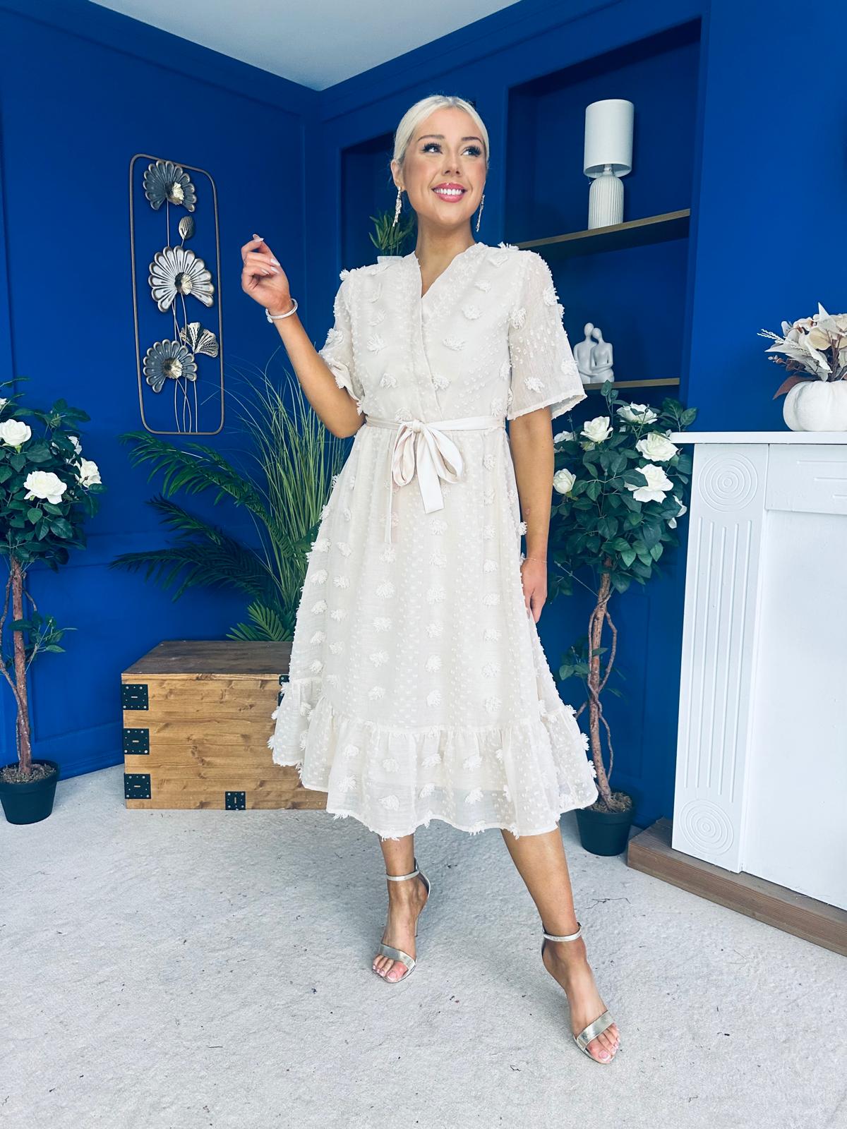 Fiadh Detailed Occasion Midi Dress Beige / Ecru