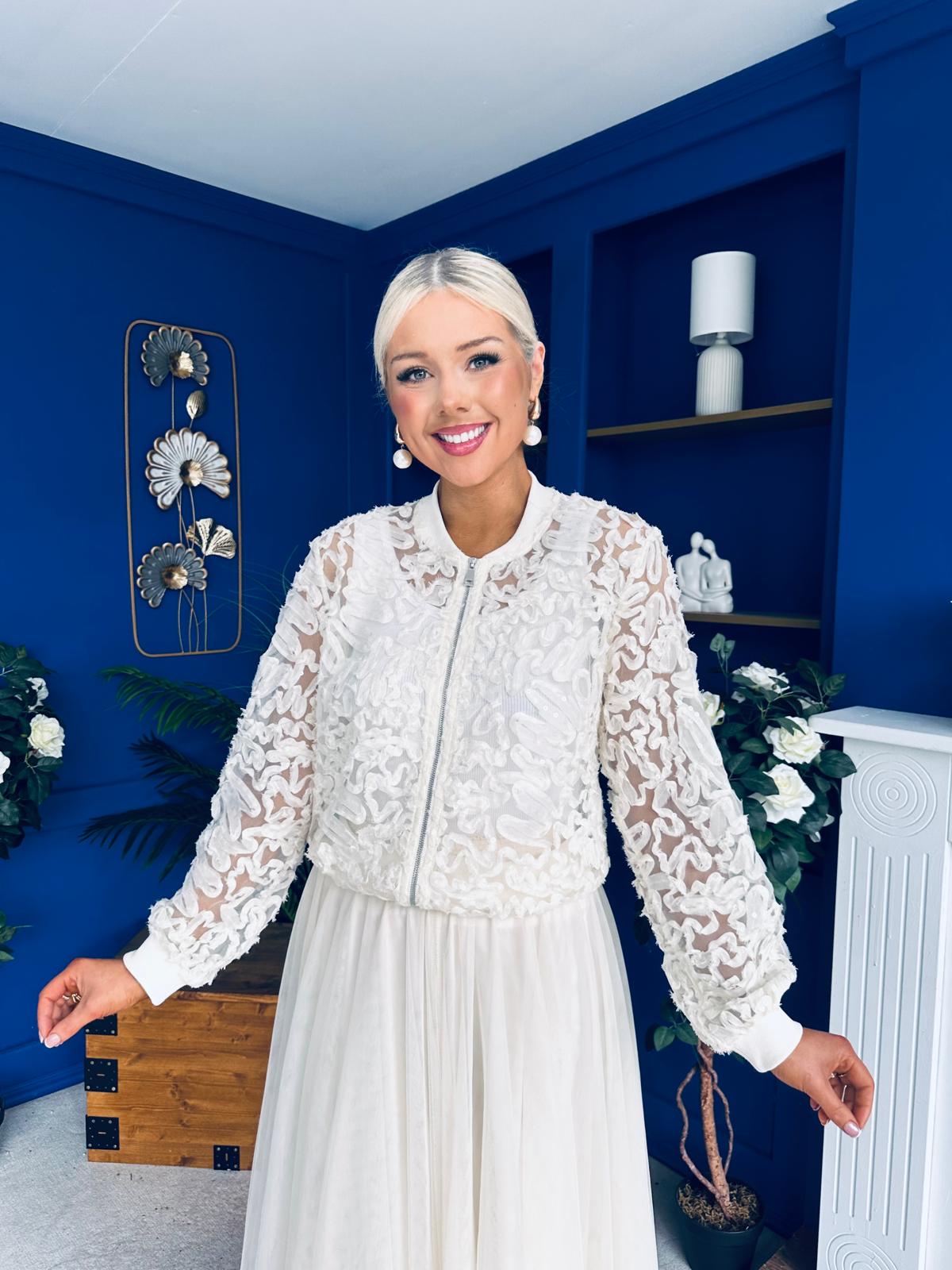 Yasmin Detailed Sheer Jacket Cream