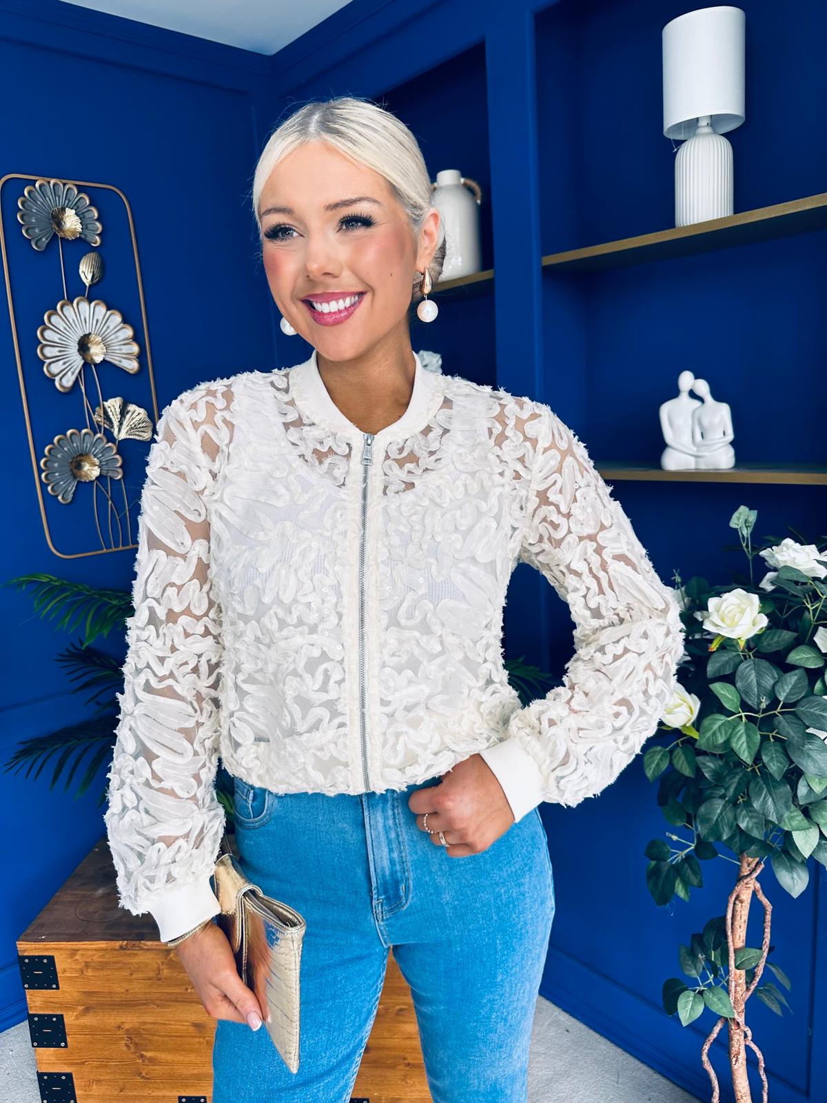 Yasmin Detailed Sheer Jacket Cream