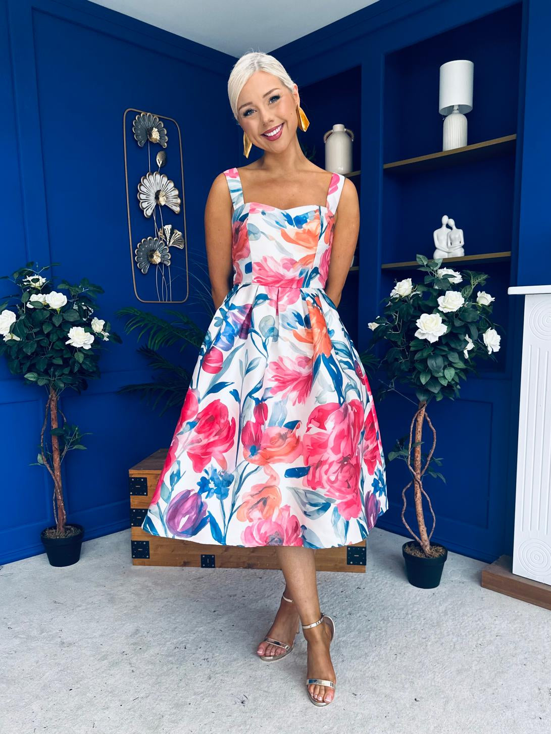 Raisa Strappy Sweetheart Neck Midi Dress Floral