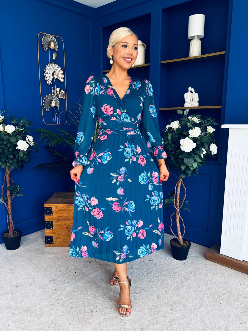 Blaithin Pleated Midi Dress Floral Midnight Blue