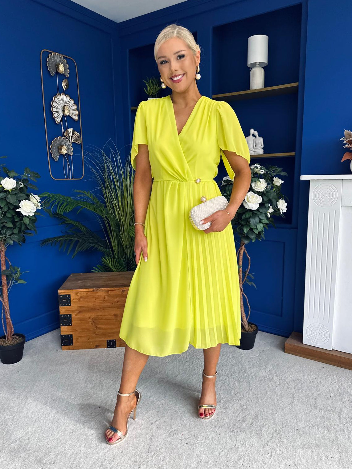 Mabel Pleat Detail Midi Dress Lime