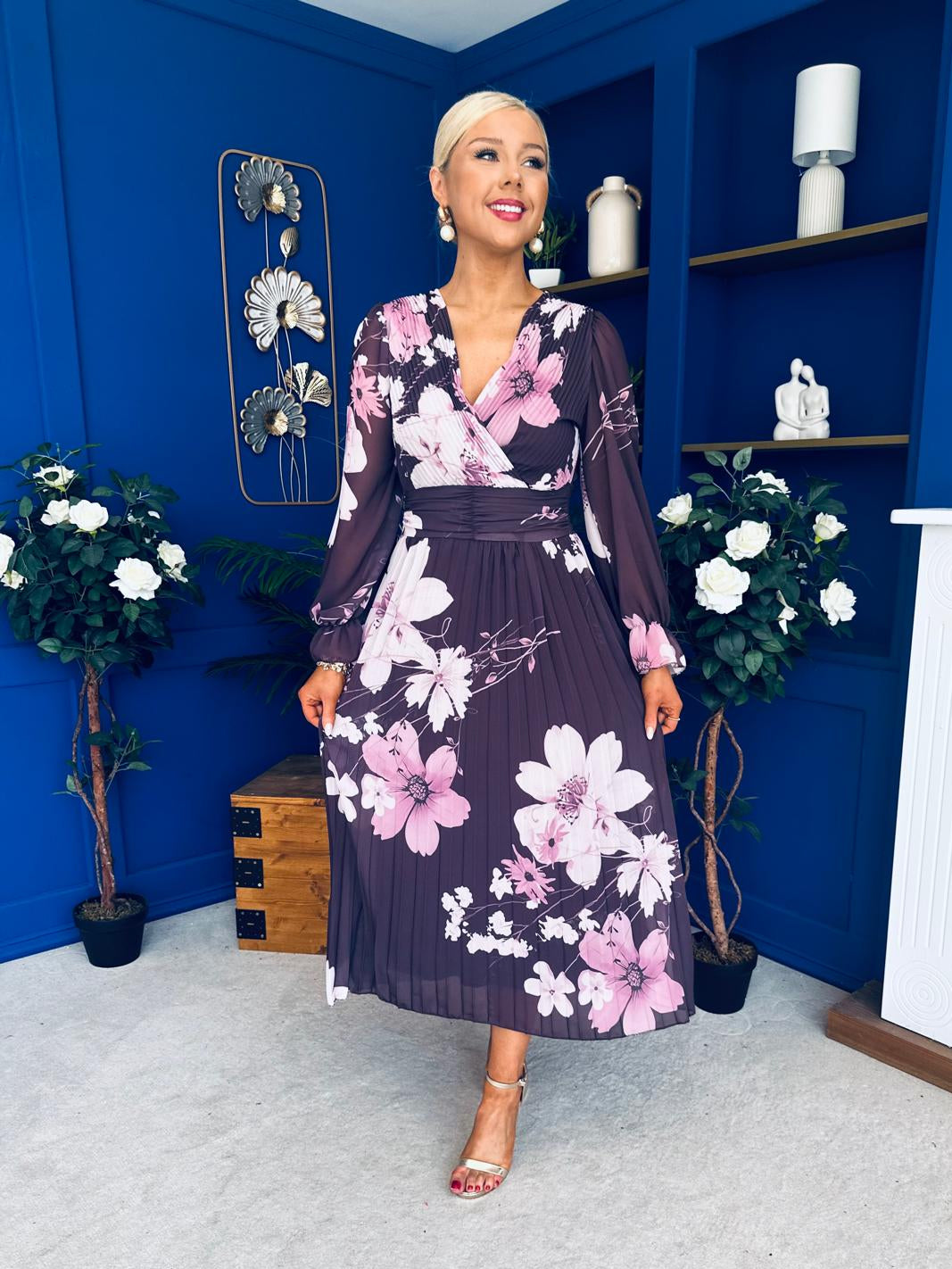 Blaithin Pleated Midi Dress Floral Burgundy