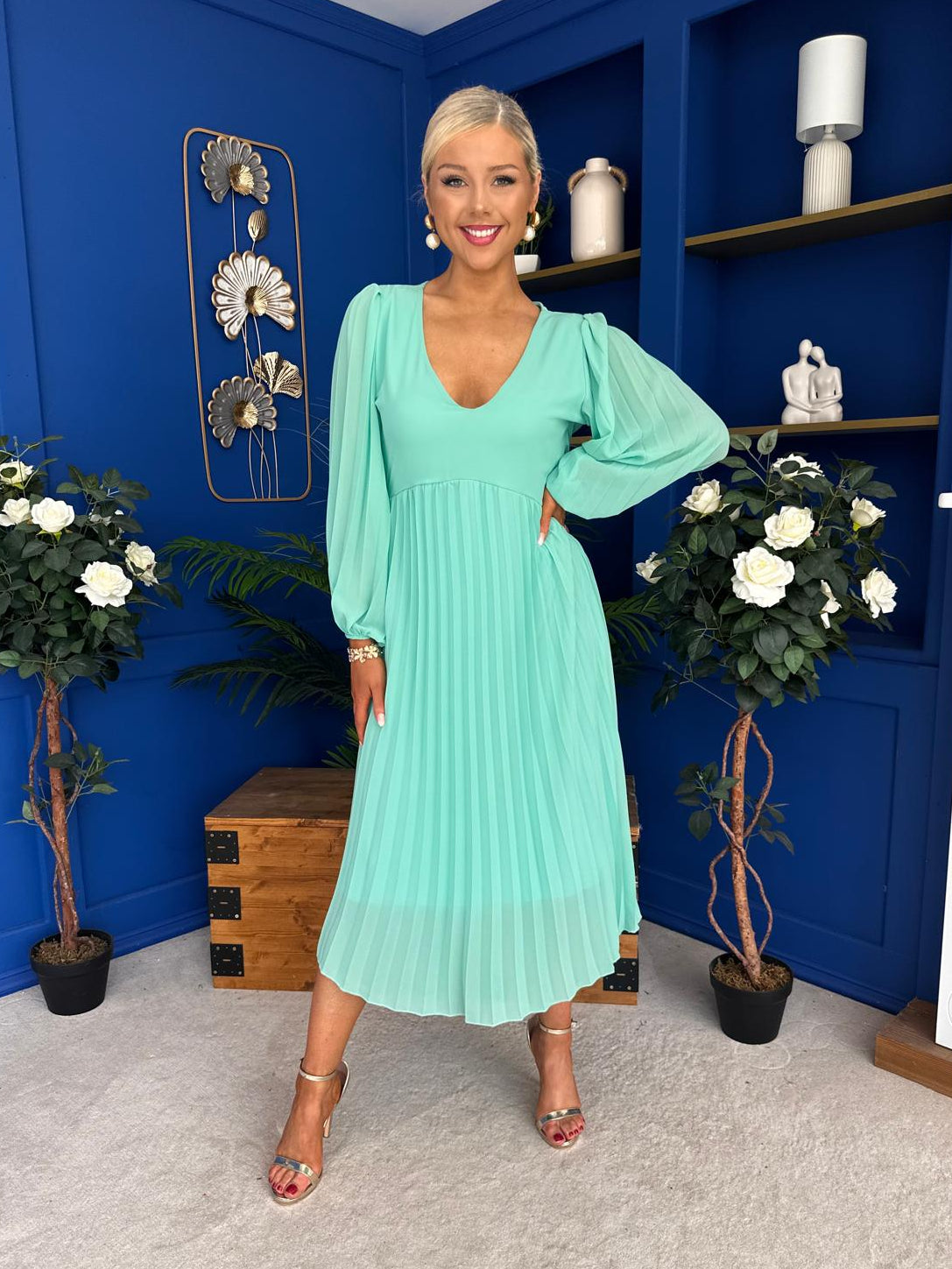 Ciara Pleat Detail Midi Dress Pastel