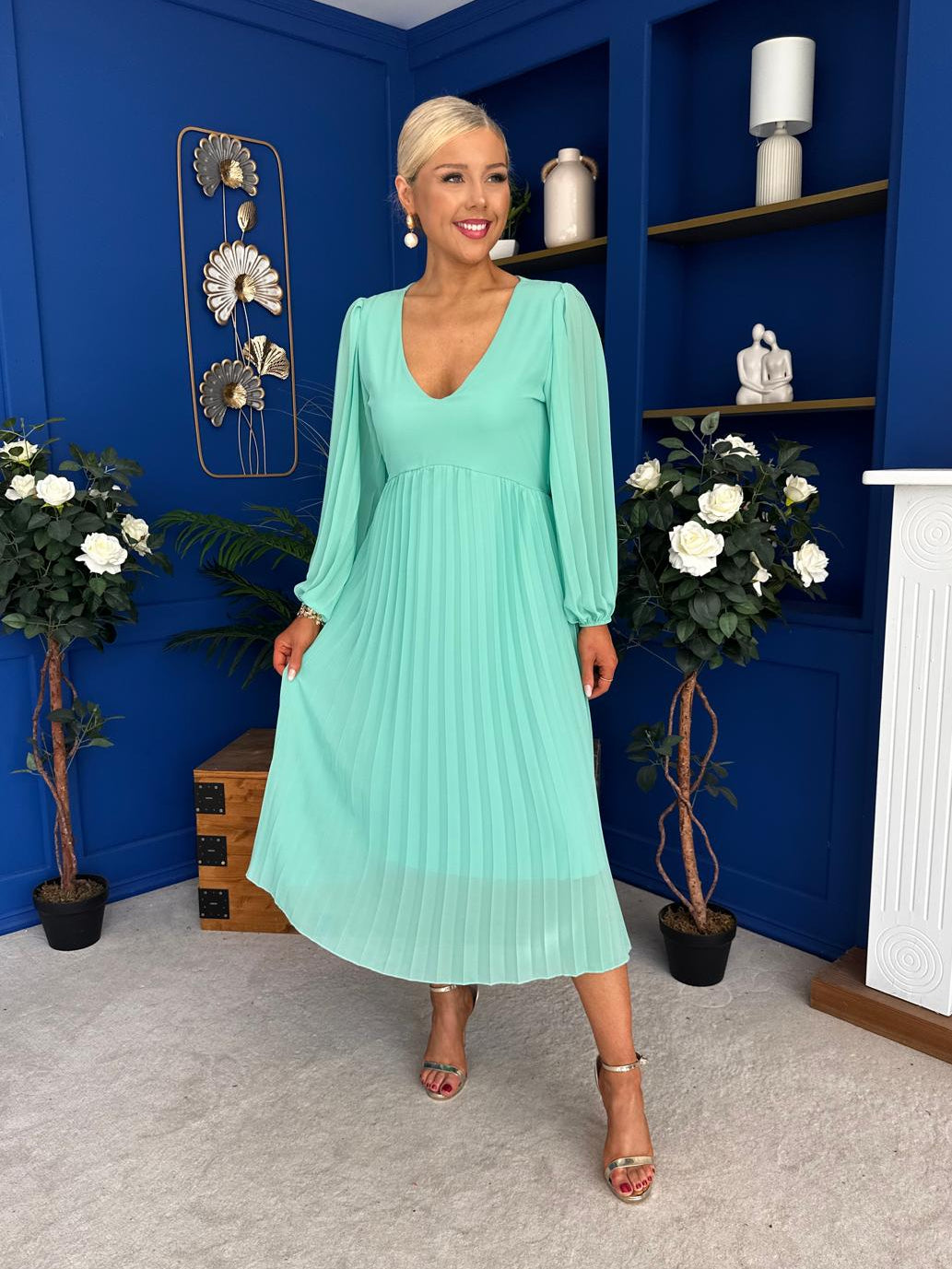 Ciara Pleat Detail Midi Dress Pastel