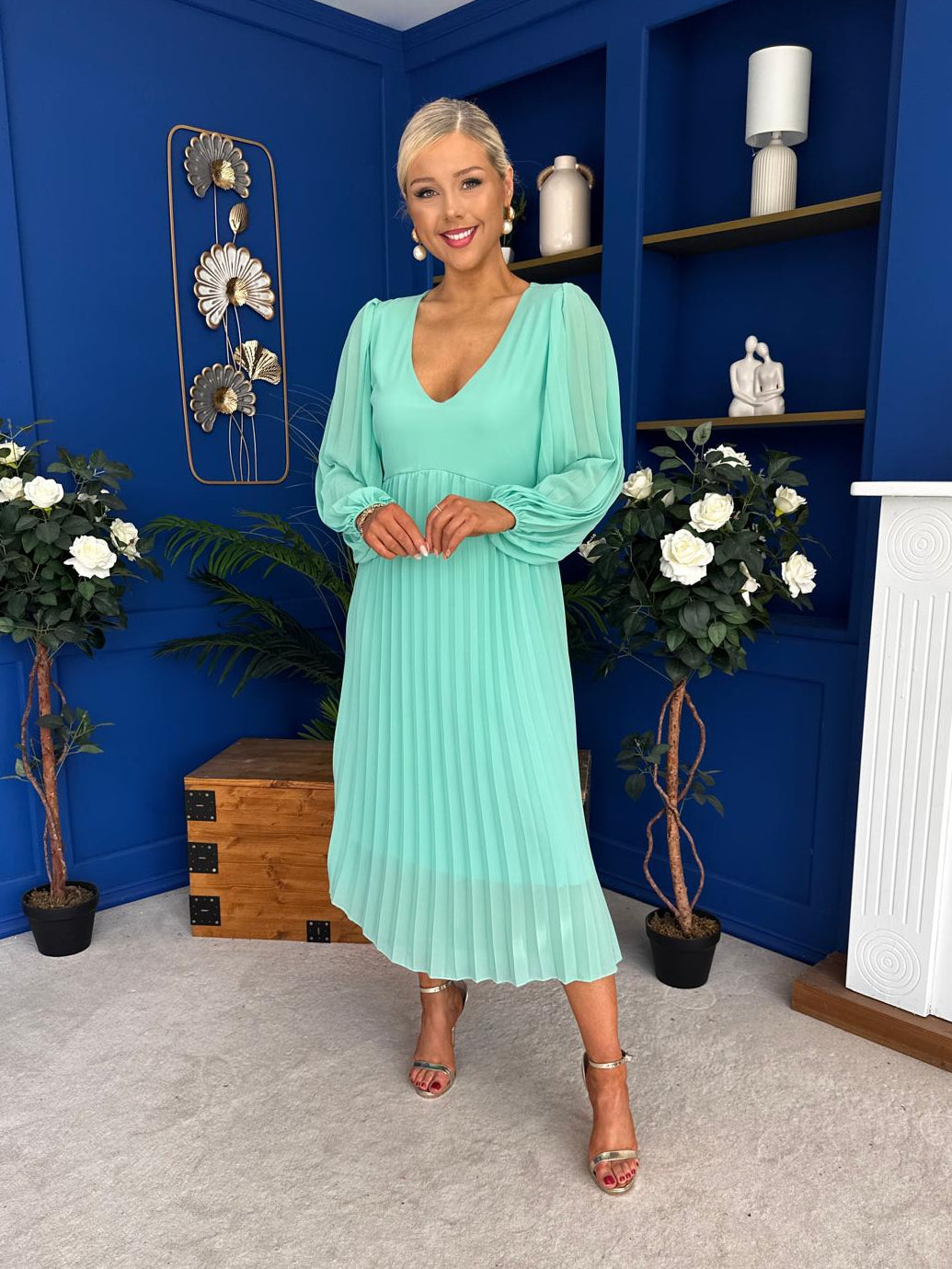 Ciara Pleat Detail Midi Dress Pastel