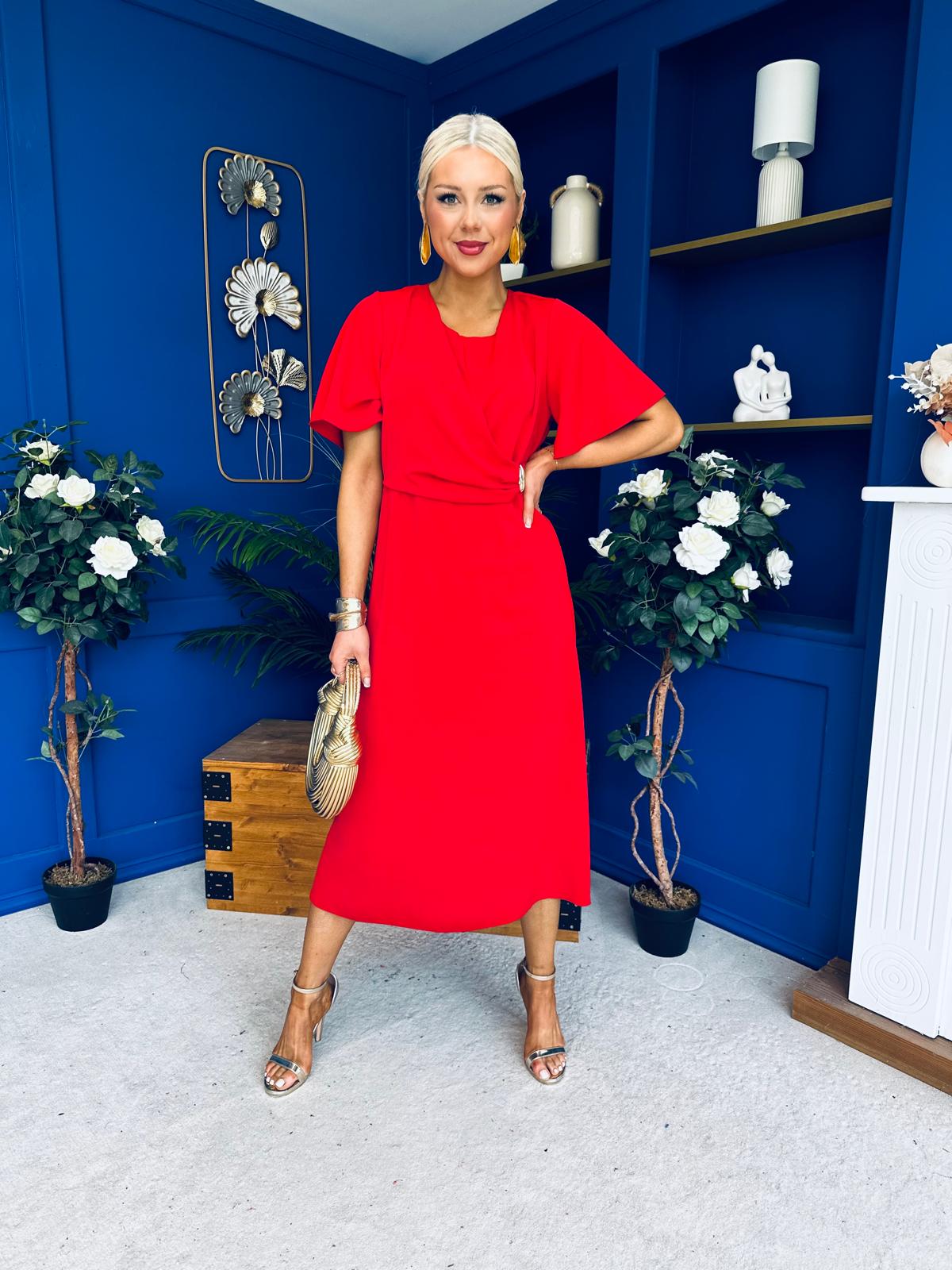 Naomi Gold Clasp Detailed Midi Dress Red