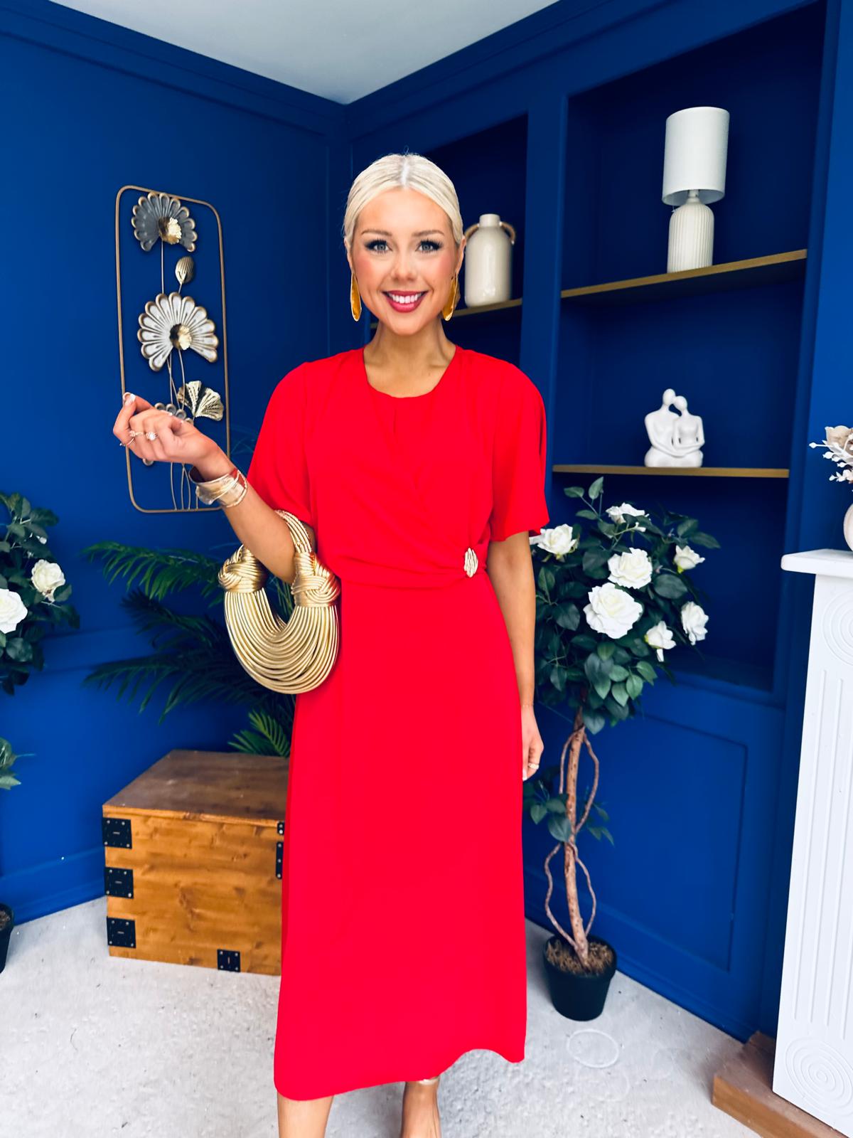 Naomi Gold Clasp Detailed Midi Dress Red