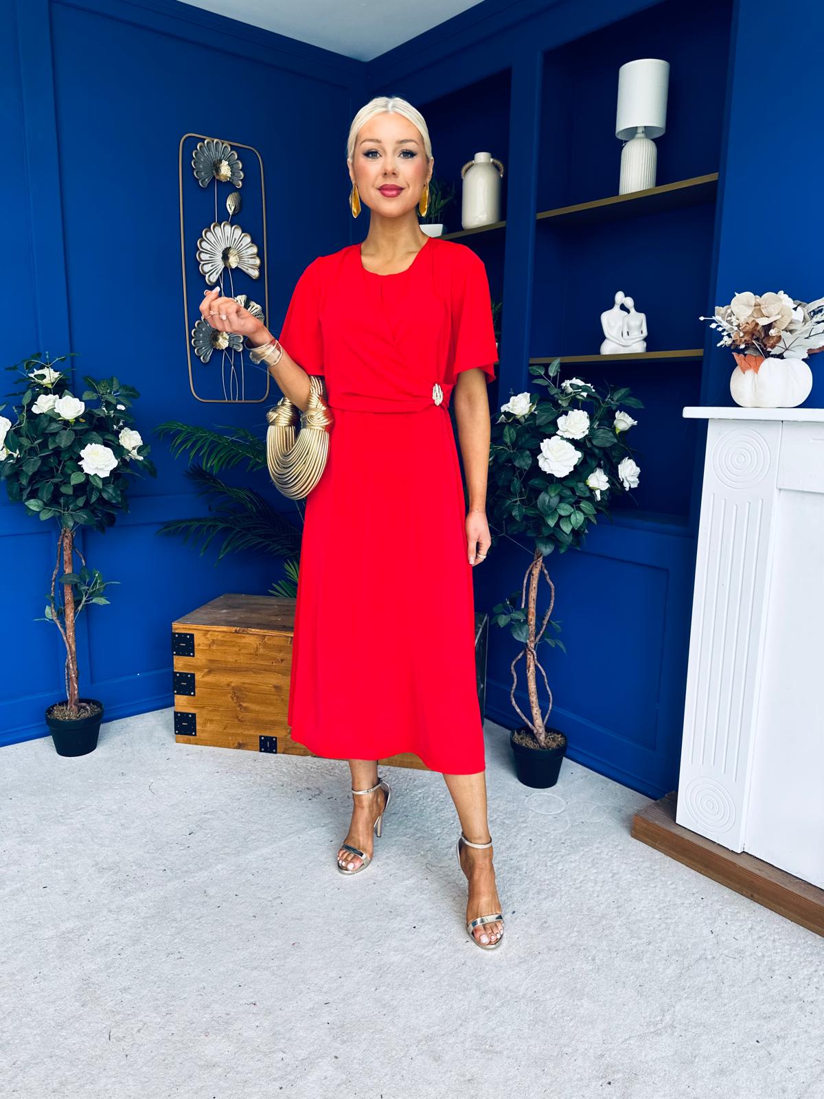 Naomi Gold Clasp Detailed Midi Dress Red