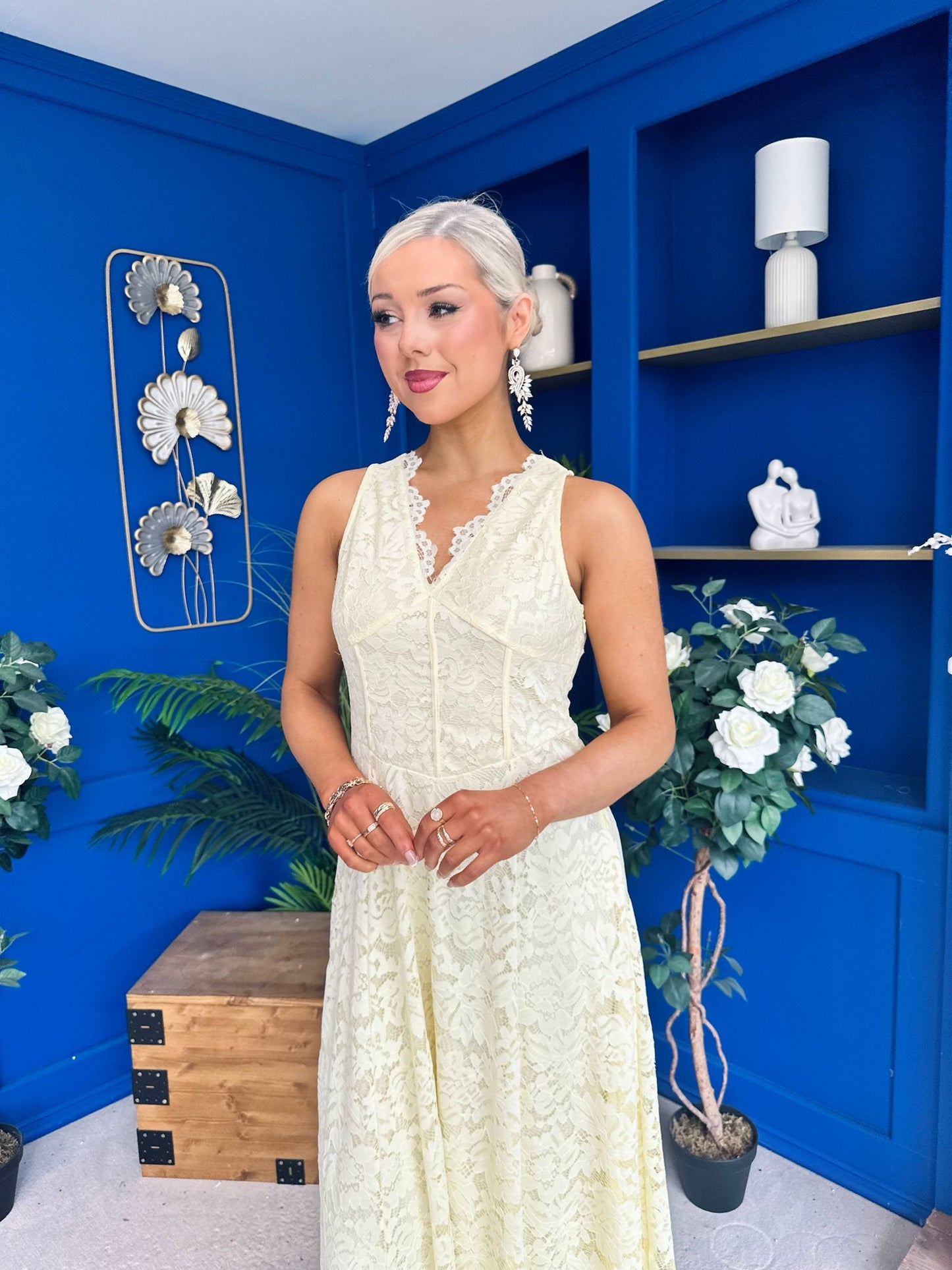 Catalina Detailed Lace Occasion Dress Yellow