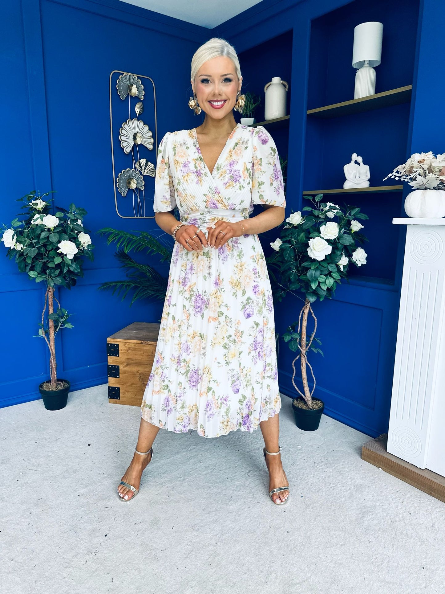 Kaylee Pleated Midi Dress Floral Cream
