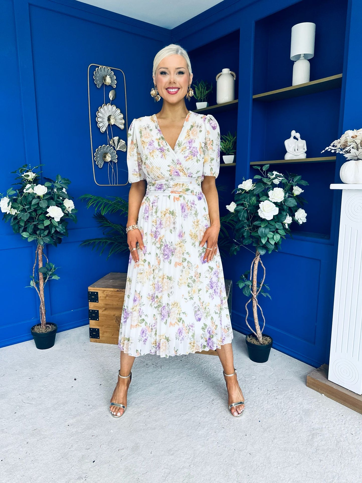 Kaylee Pleated Midi Dress Floral Cream