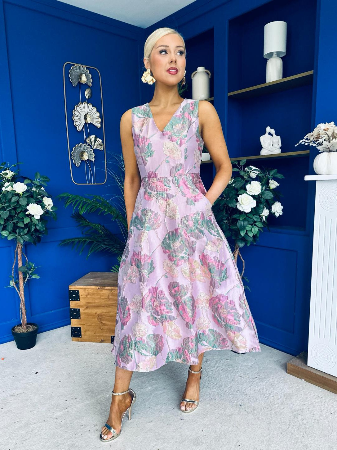Vivienne Jacquard Occasion Midi Dress Pink