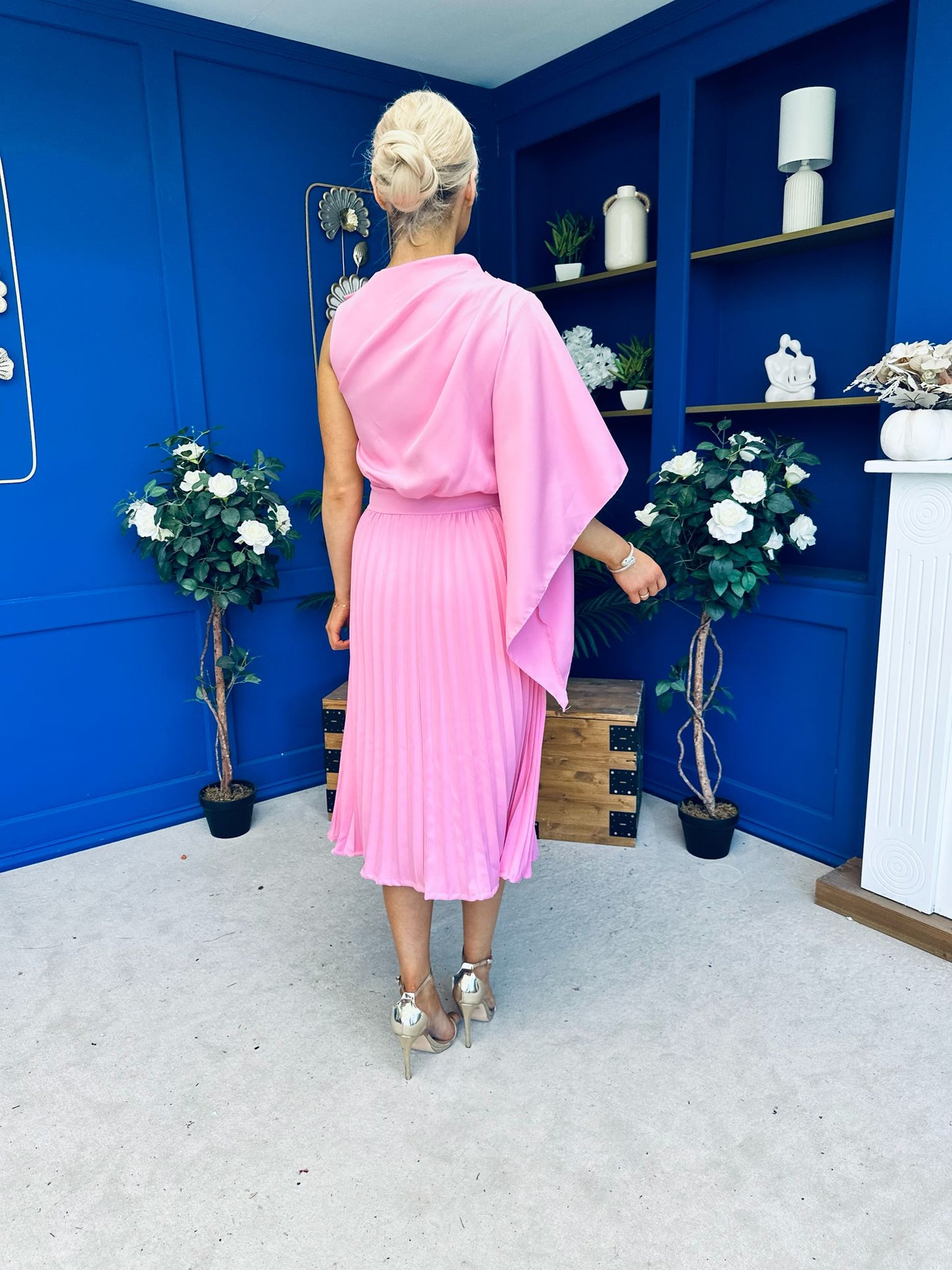 Arabella Pleated Occasion Midi Dress Baby Pink