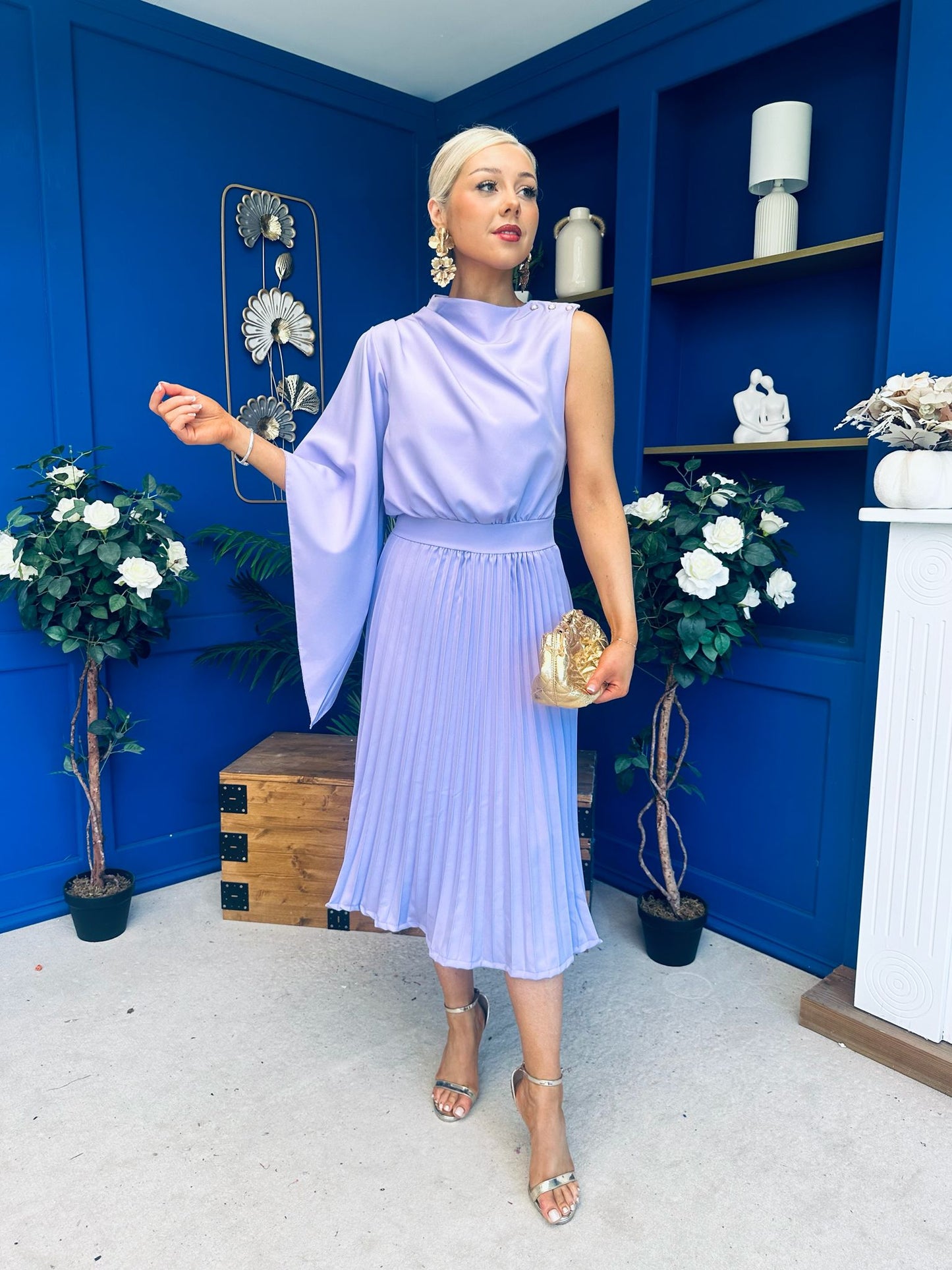 Arabella Pleated Occasion Midi Dress Lilac
