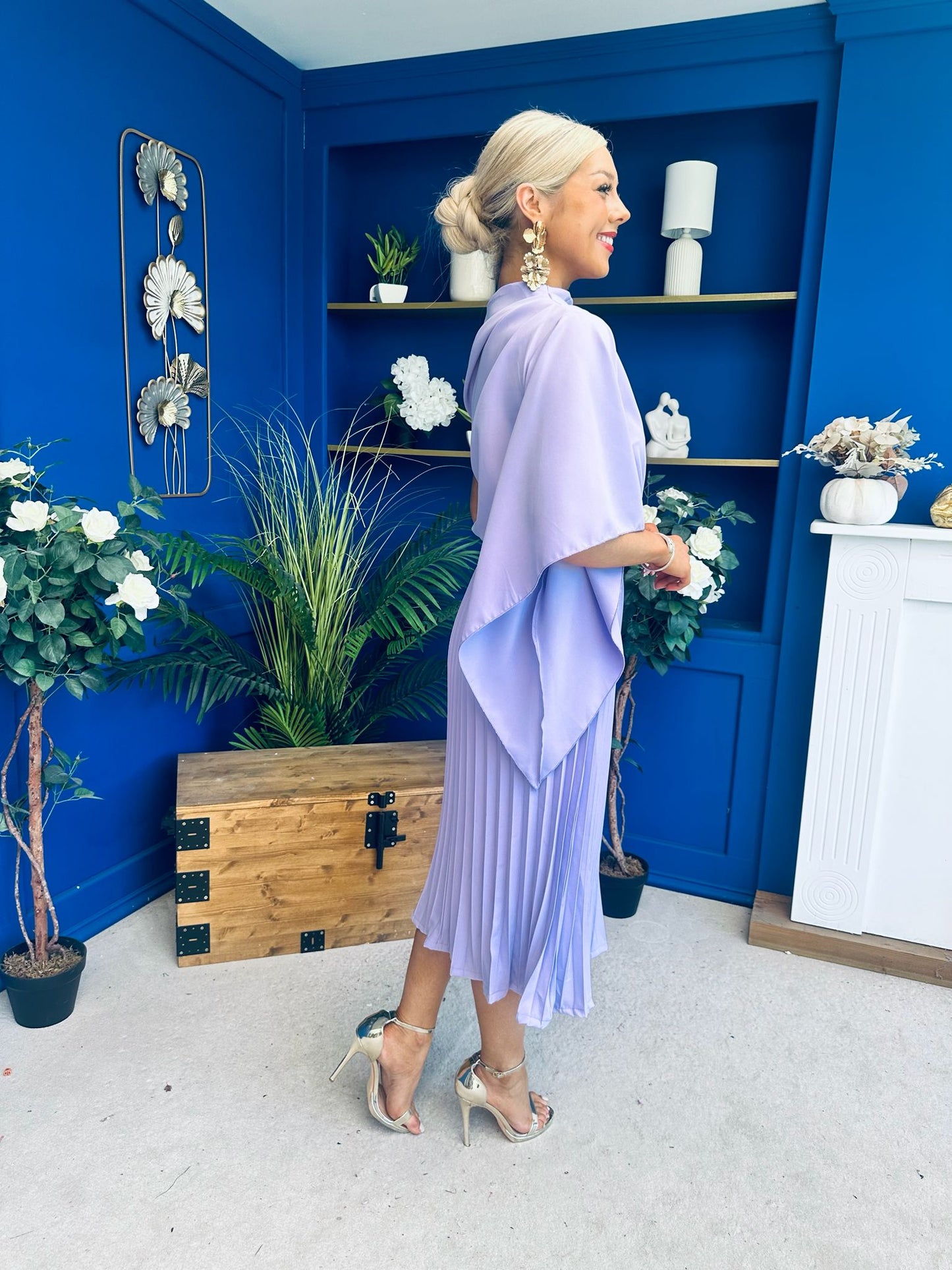 Arabella Pleated Occasion Midi Dress Lilac