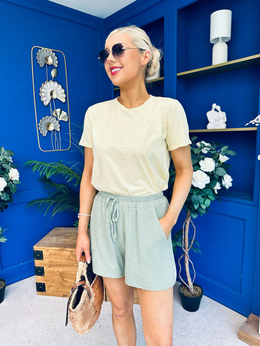 Gina Textured Casual Shorts Khaki
