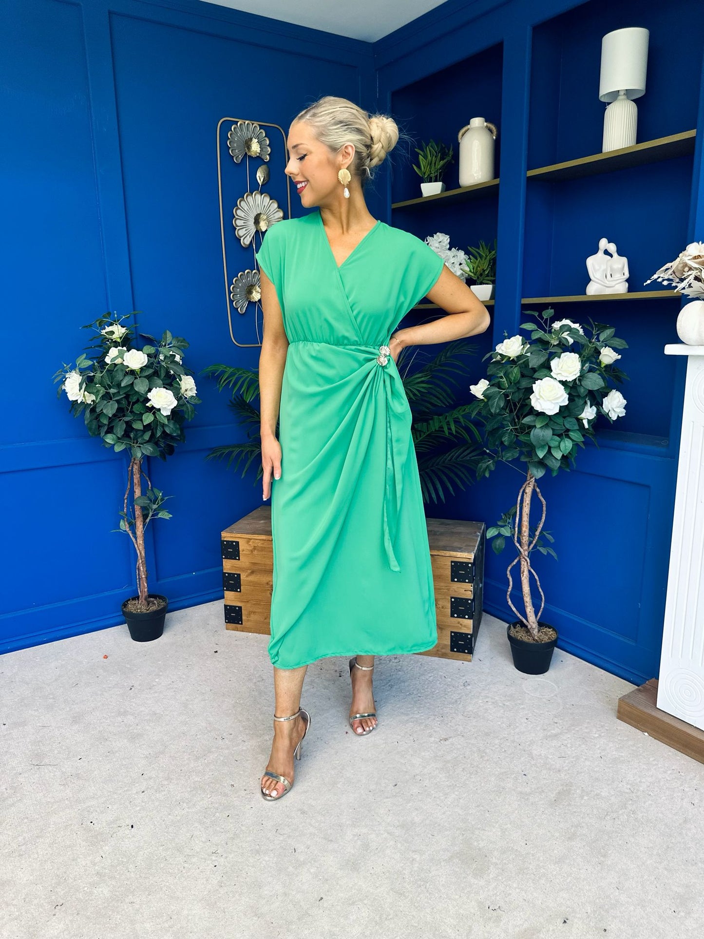 Opal Gold Clasp Detailed Midi Dress Emerald