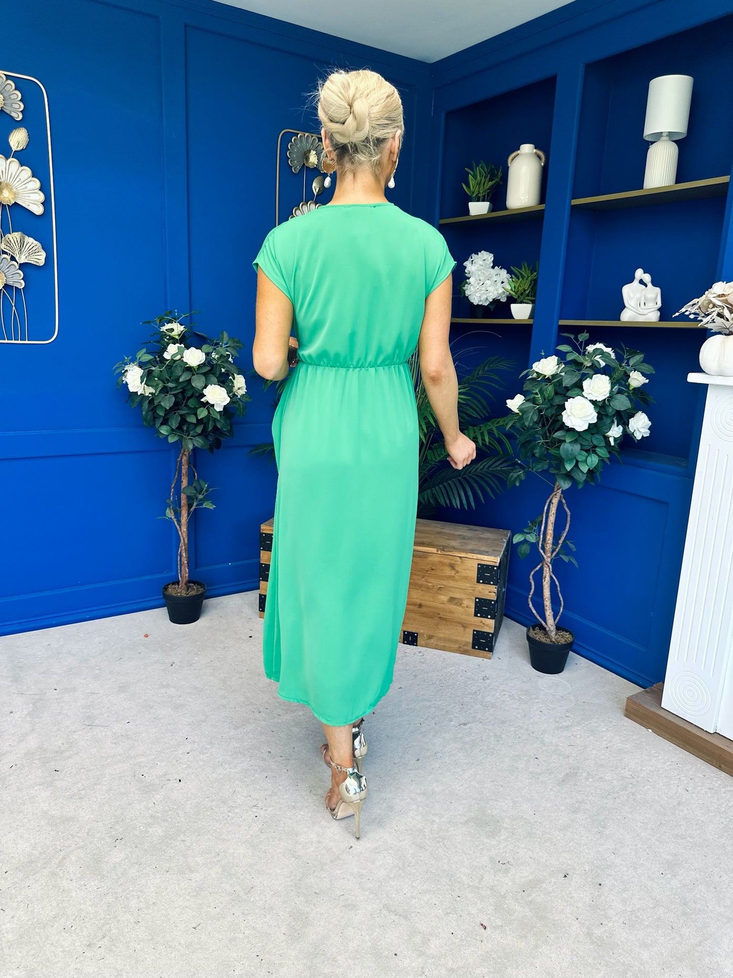 Opal Gold Clasp Detailed Midi Dress Emerald