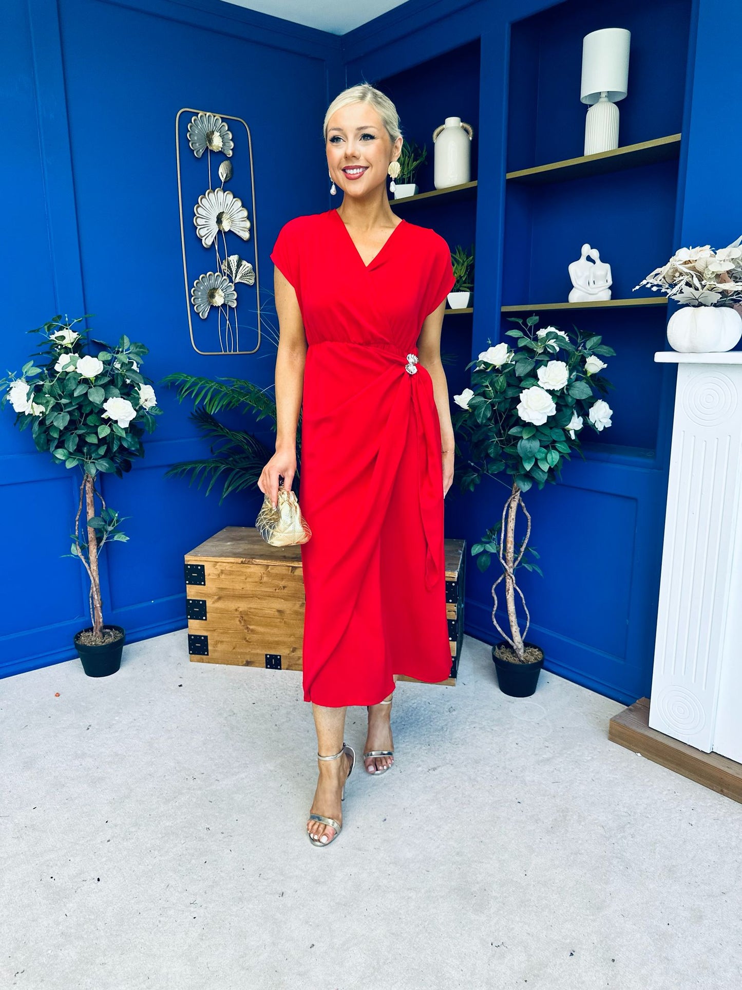 Opal Gold Clasp Detailed Midi Dress Red