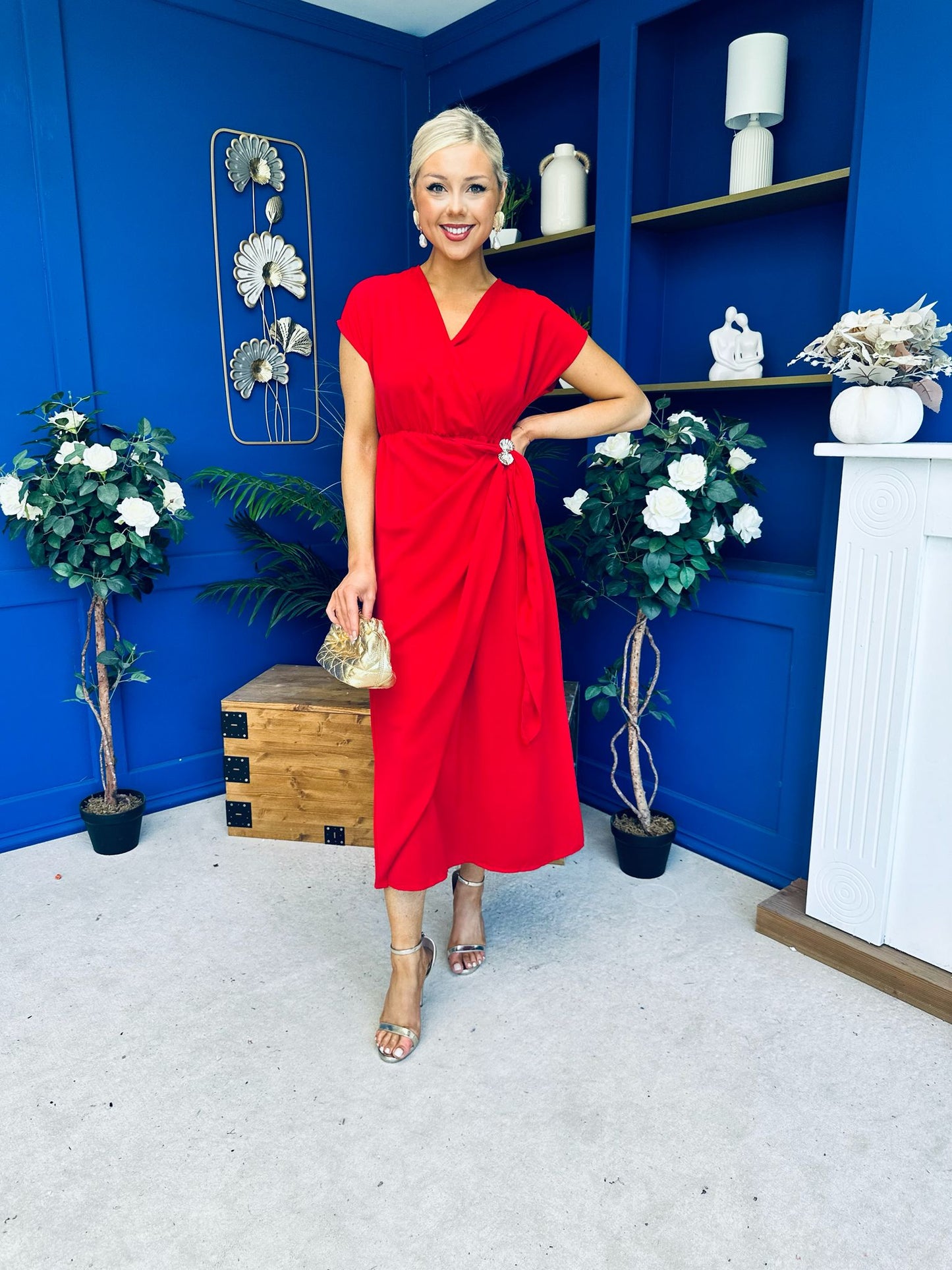 Opal Gold Clasp Detailed Midi Dress Red