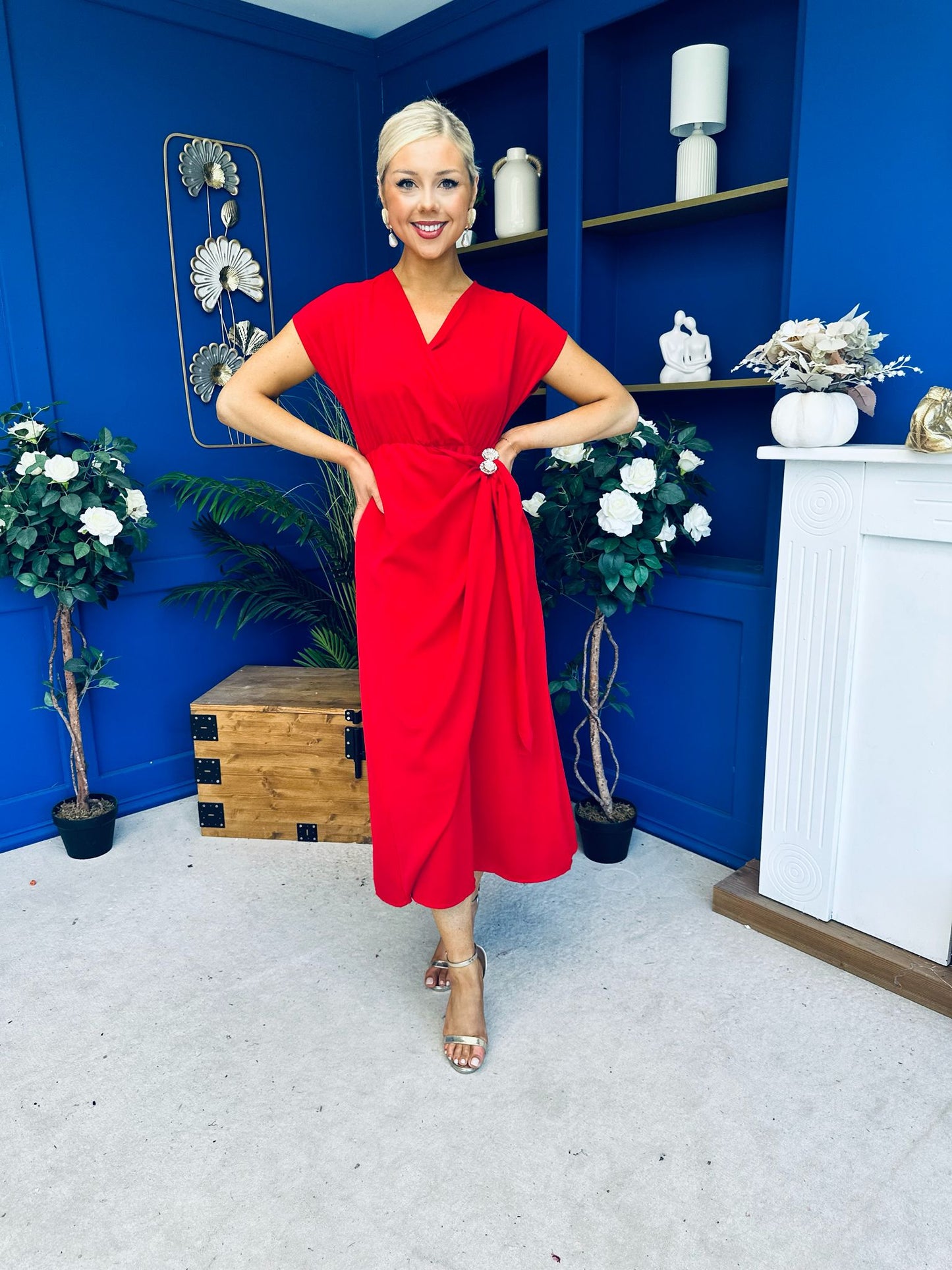 Opal Gold Clasp Detailed Midi Dress Red