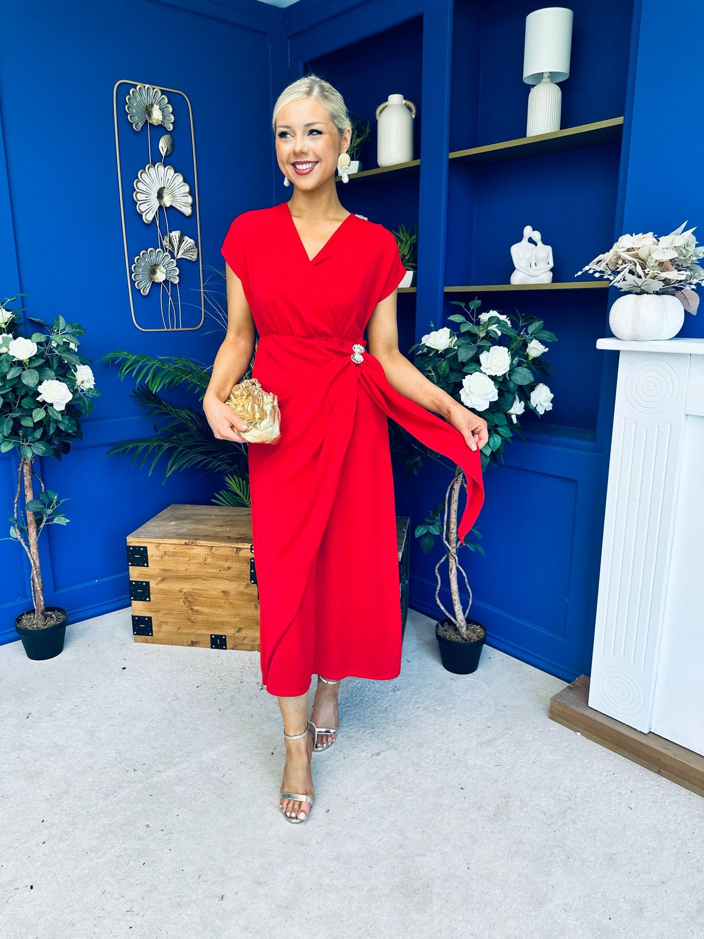 Opal Gold Clasp Detailed Midi Dress Red