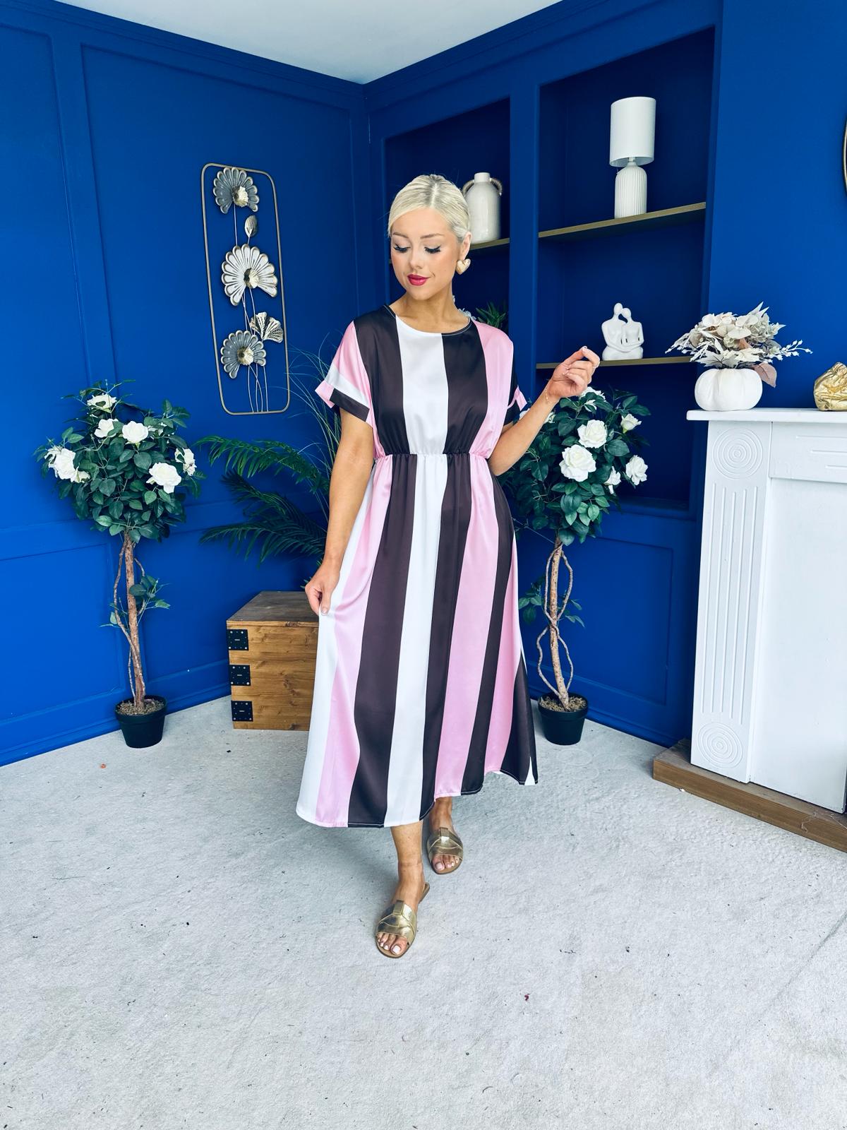 Ria Angel Sleeve Midi Dress Multi Black