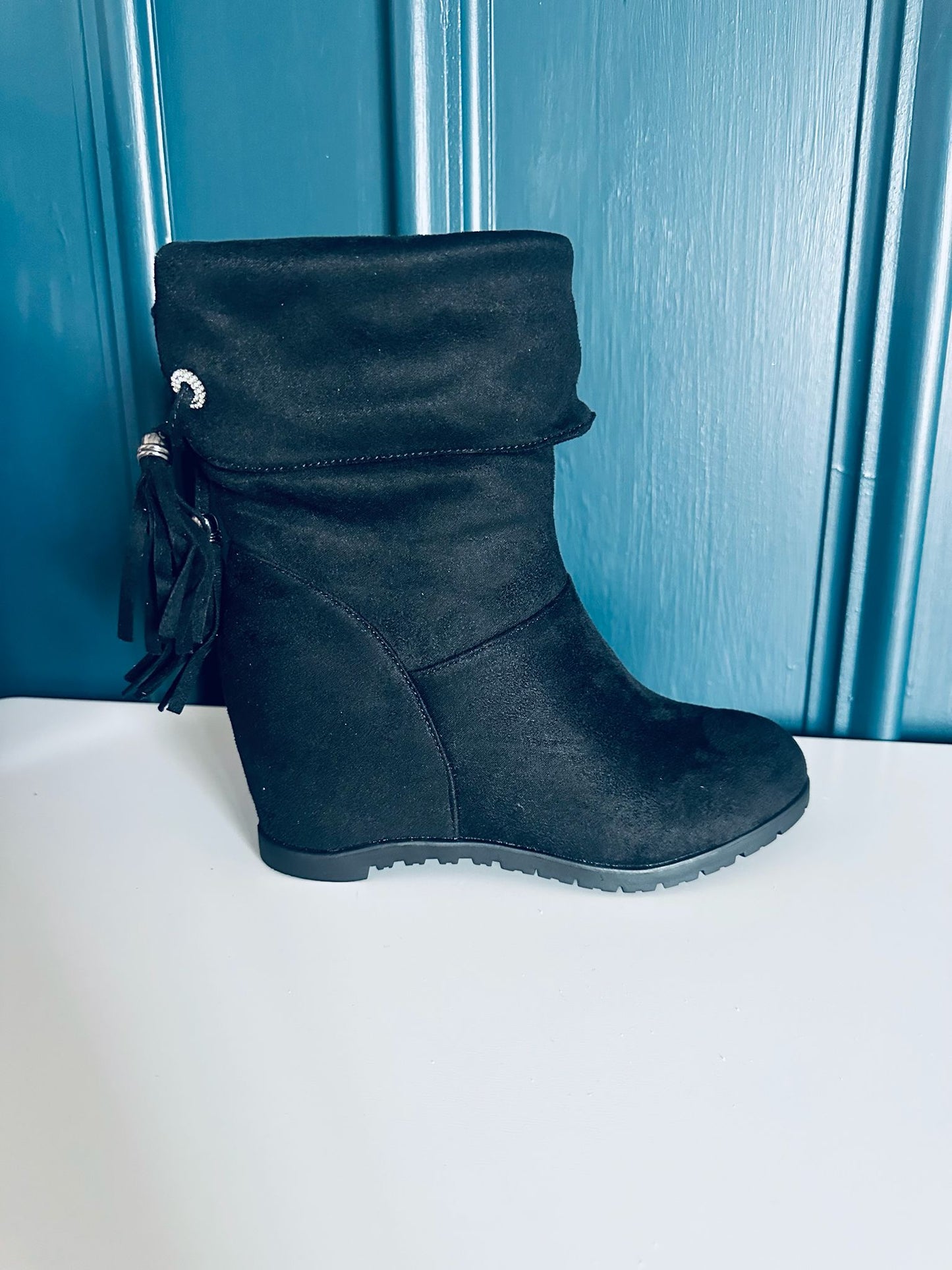 Pari Boots Black