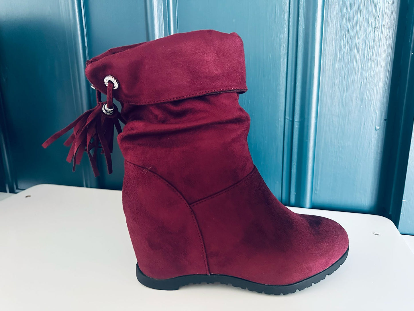 Pari Boots Wine