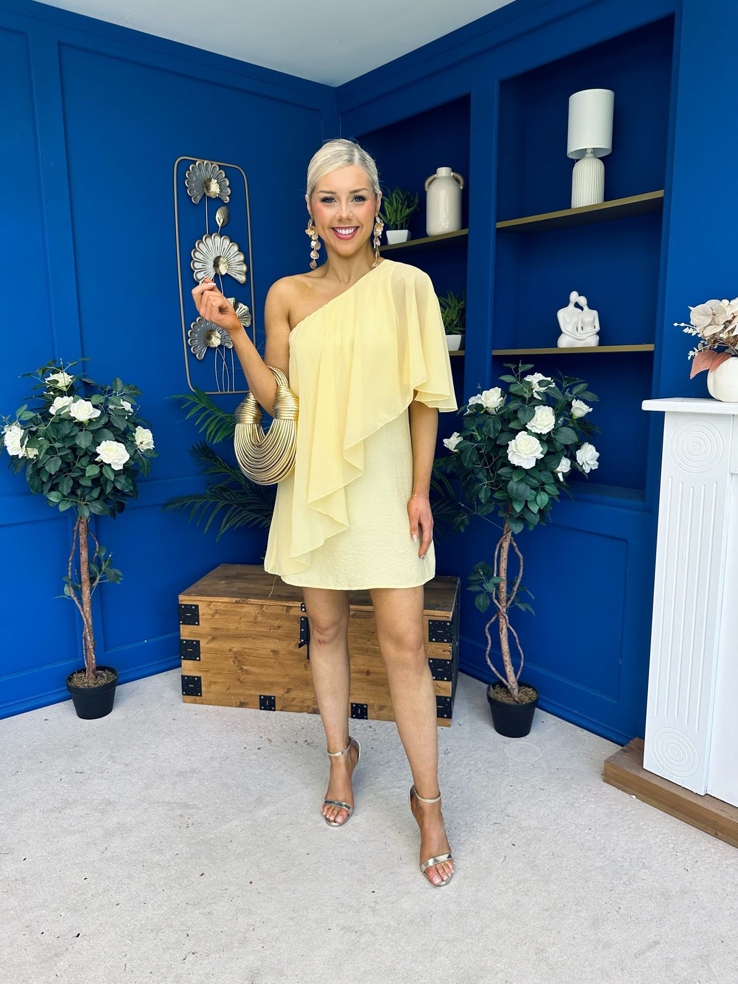 Francesca Cape Detail Shift Dress Yellow