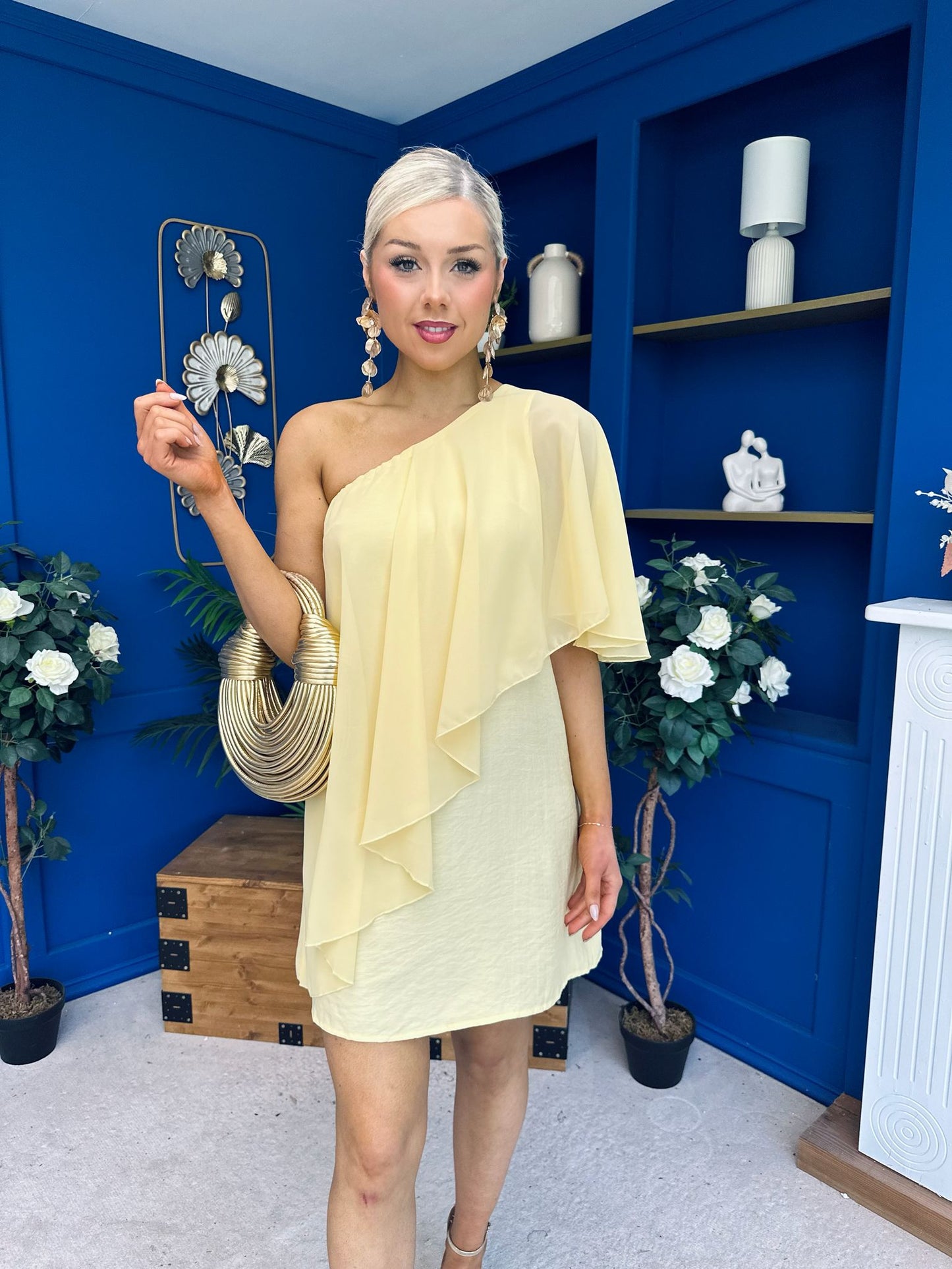 Francesca Cape Detail Shift Dress Yellow