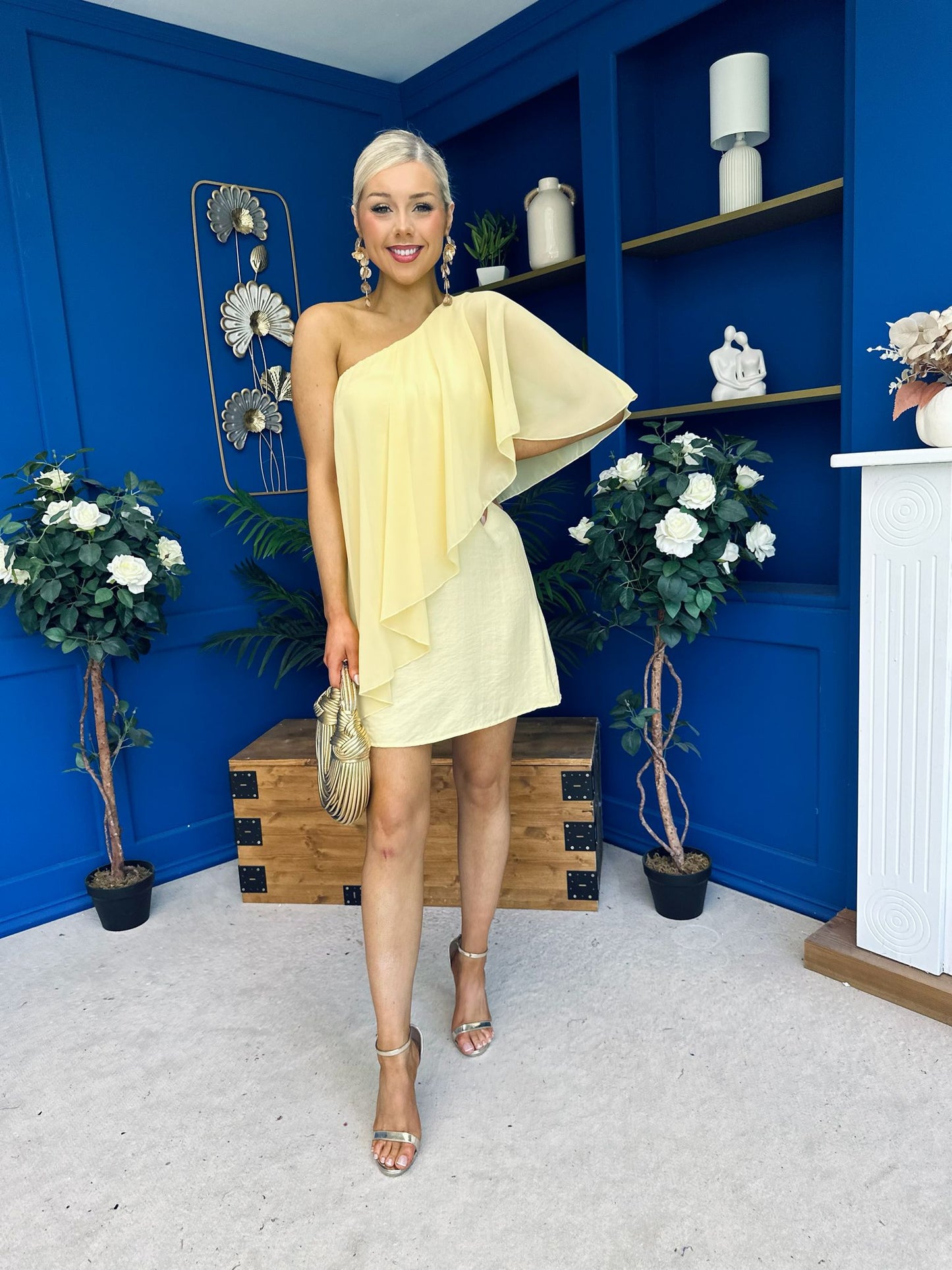 Francesca Cape Detail Shift Dress Yellow